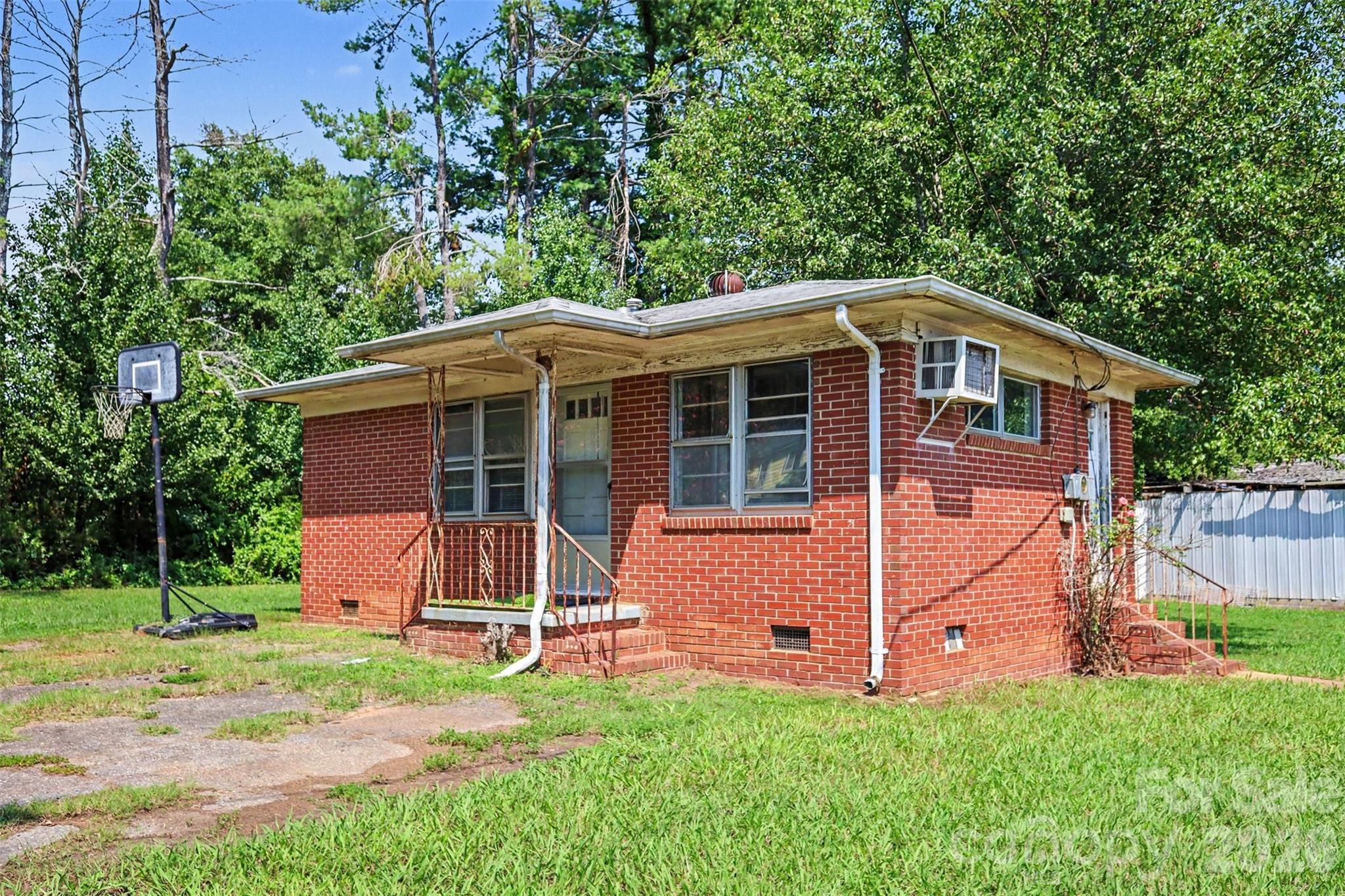 104 Beaver Dam Drive — Shelby