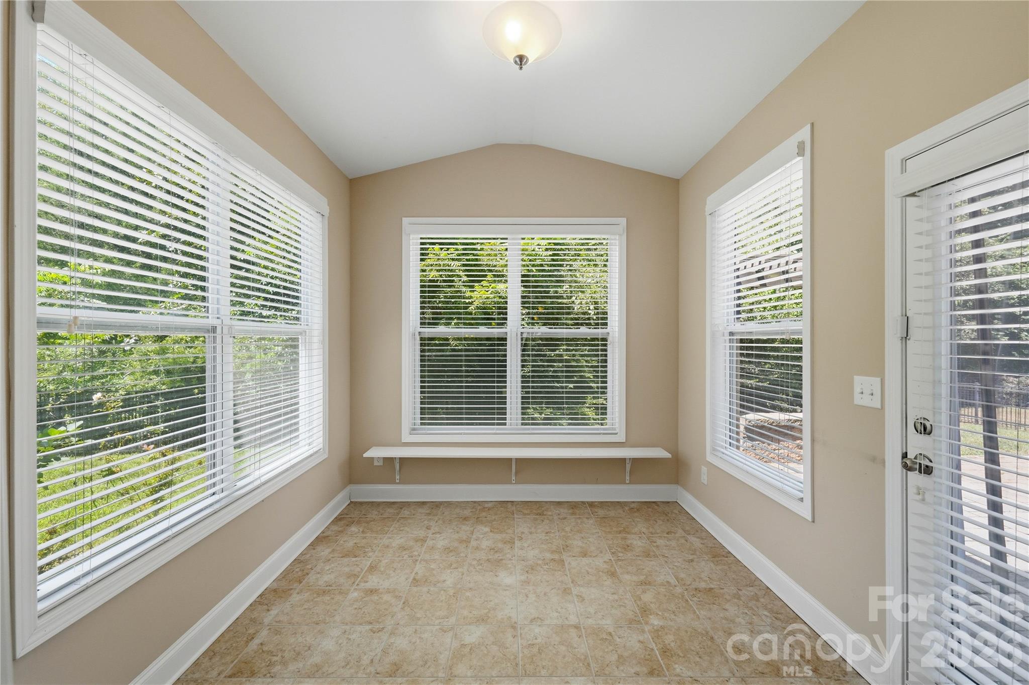 10817 Bere Island Drive — Charlotte