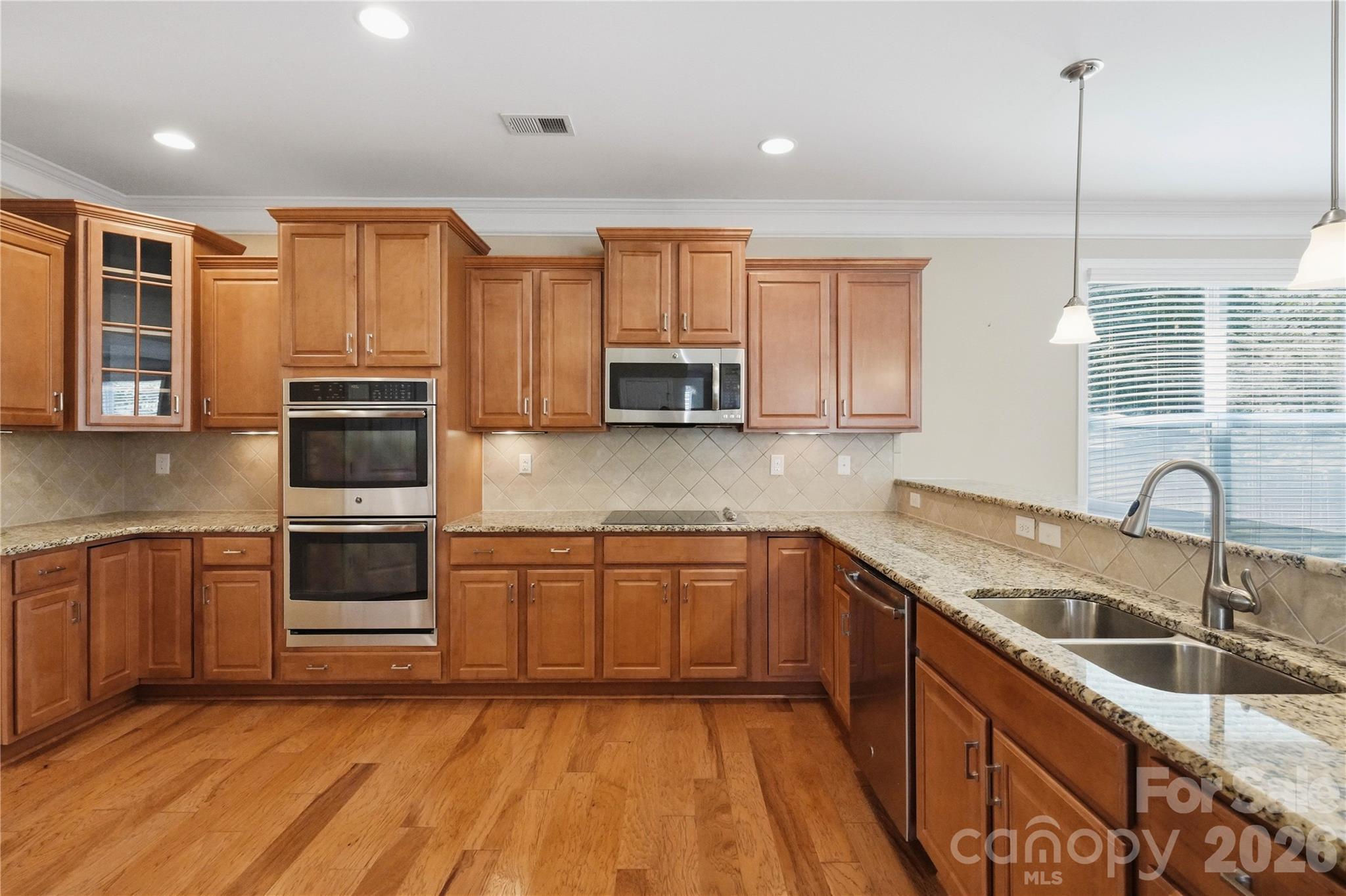 10817 Bere Island Drive — Charlotte