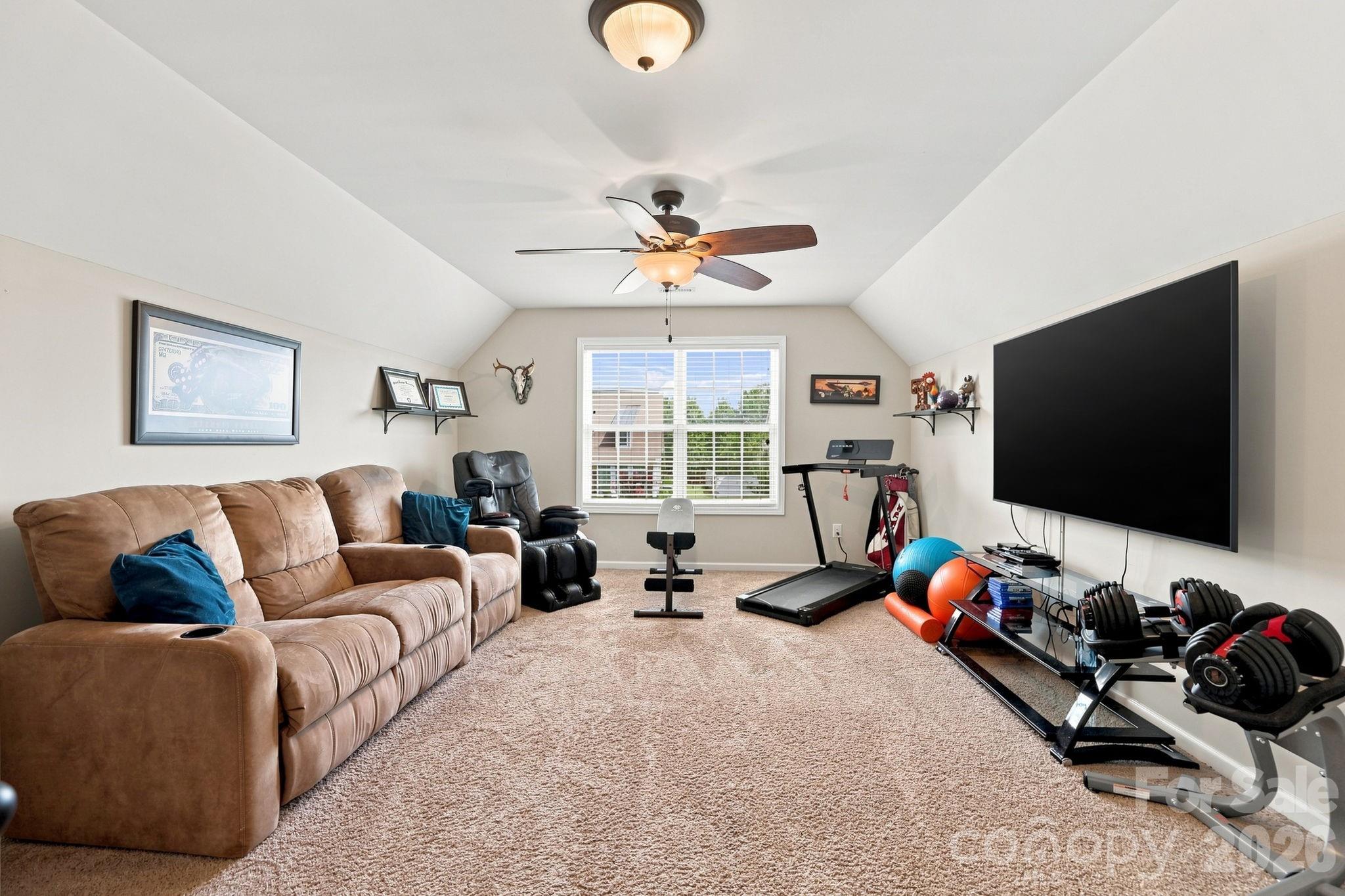 1235 Horsesugar Road — Clover