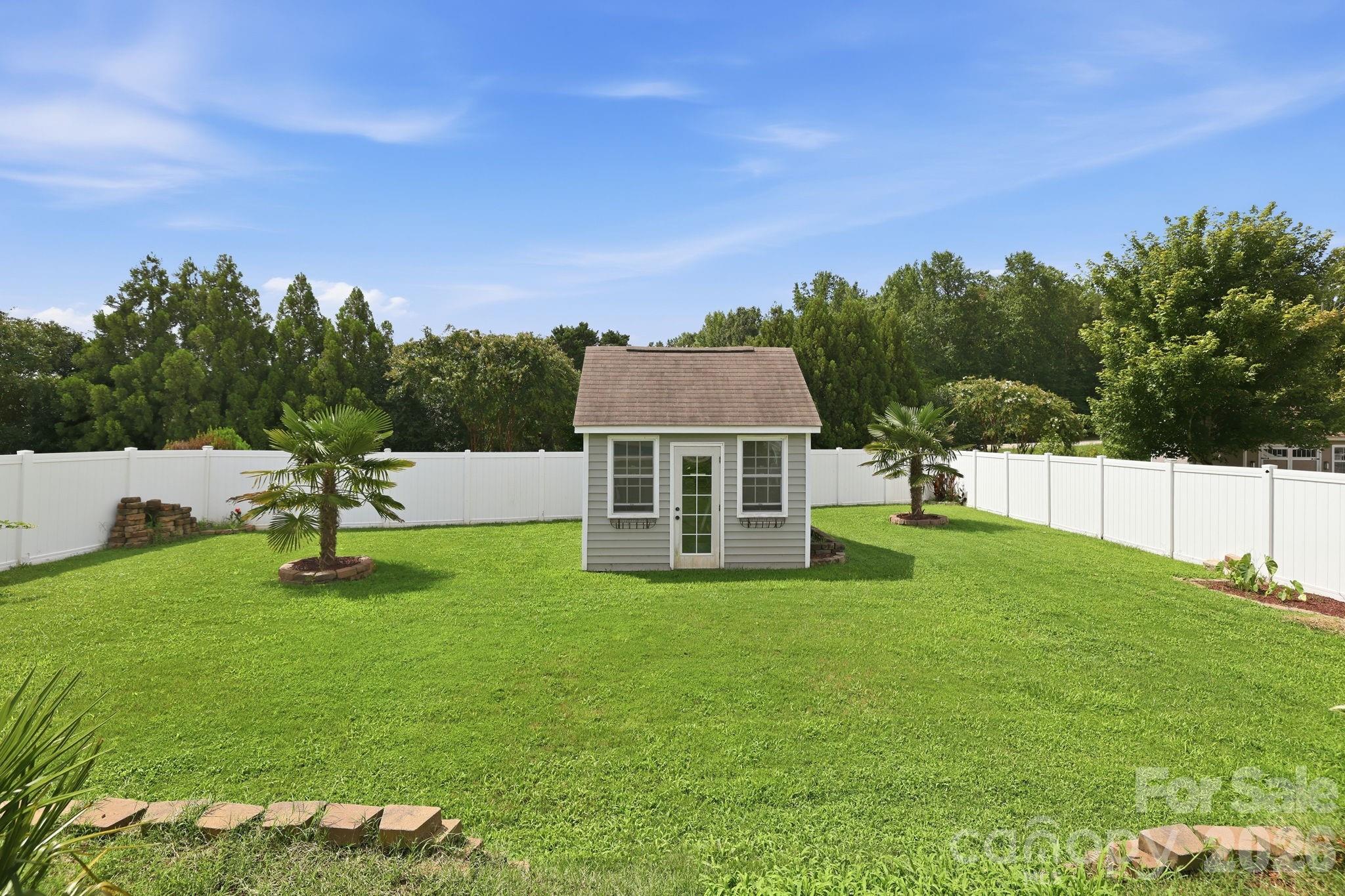 1235 Horsesugar Road — Clover