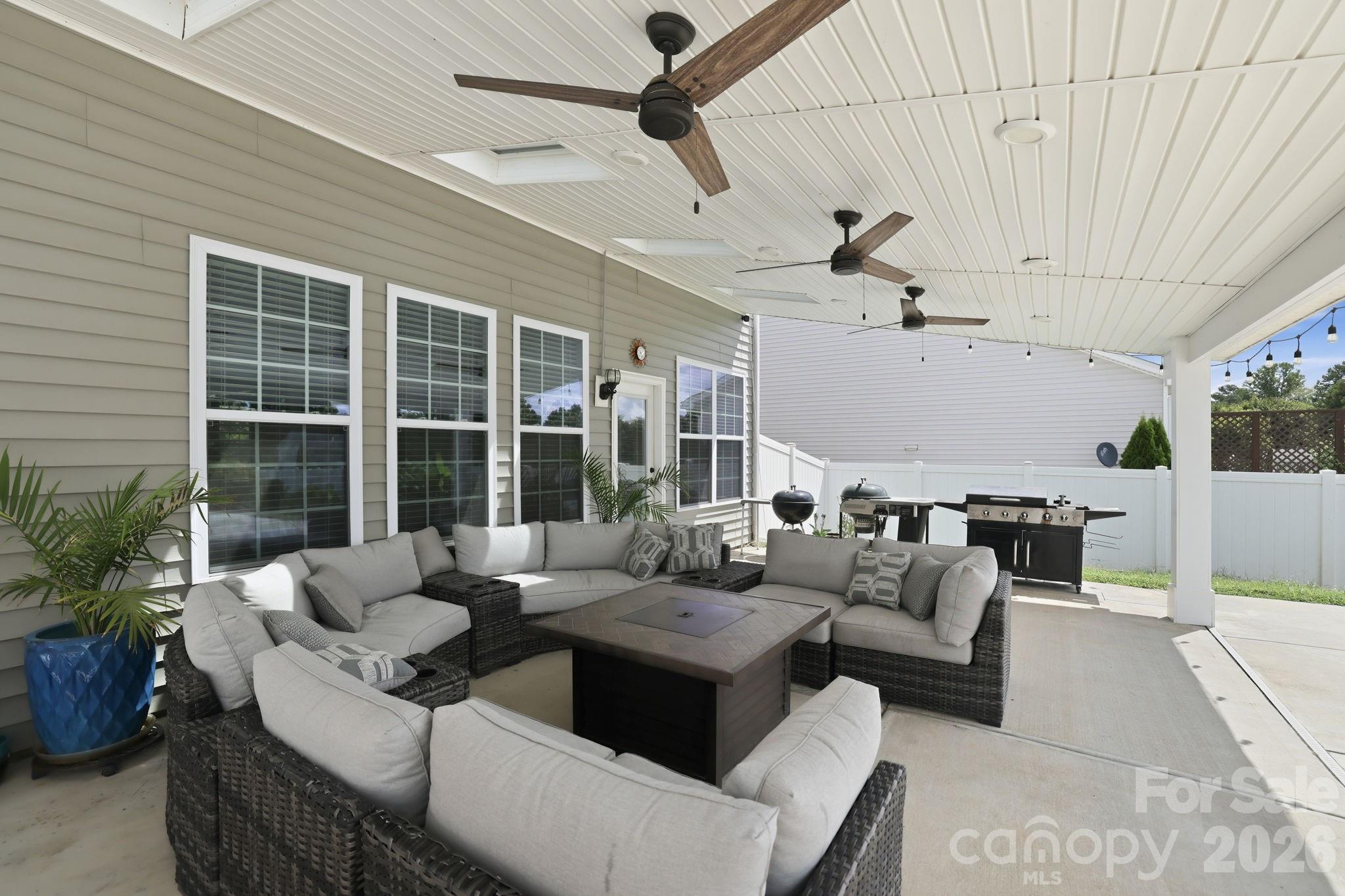1235 Horsesugar Road — Clover