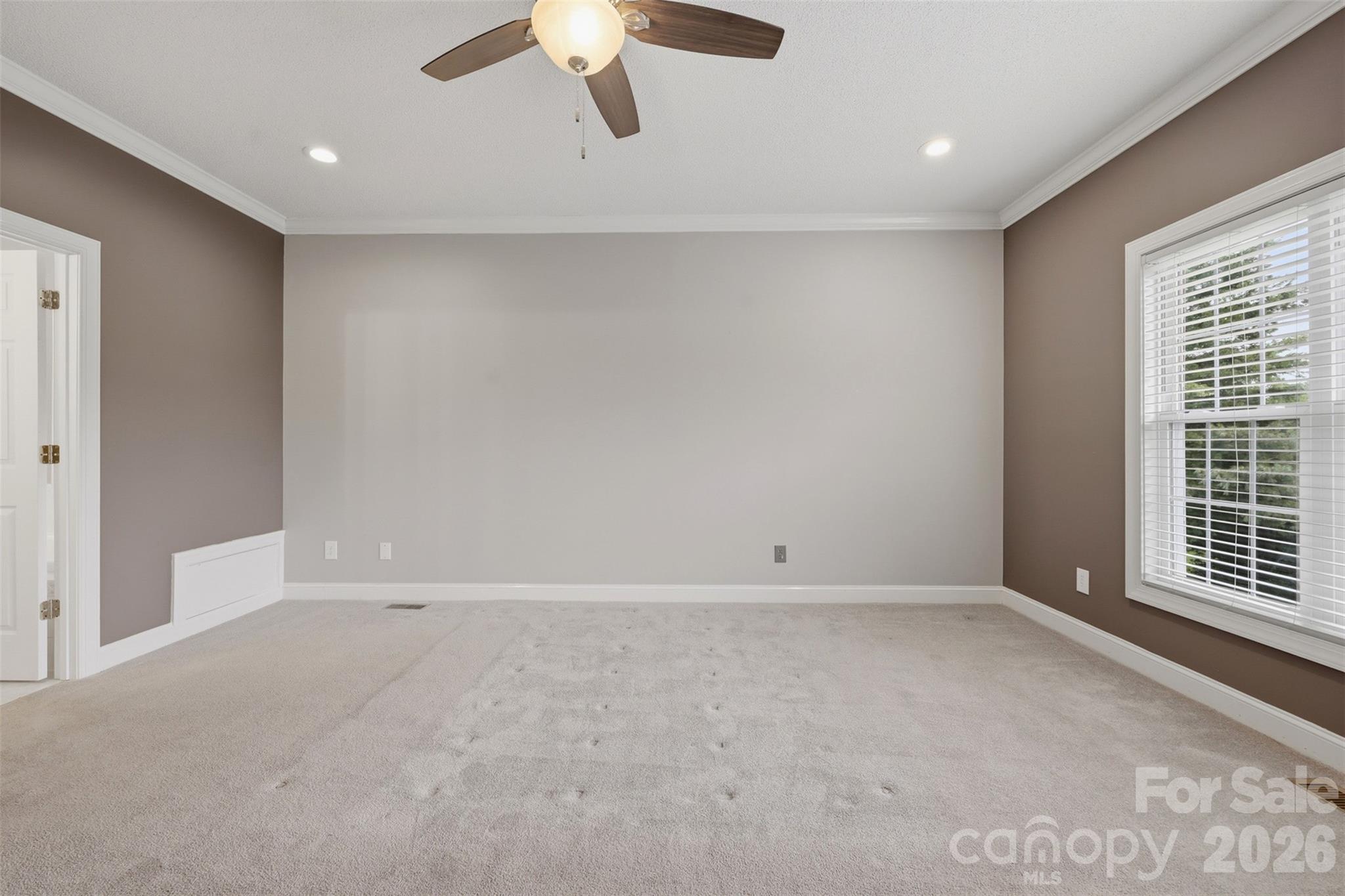 1064 Baker Barn Road — Hickory