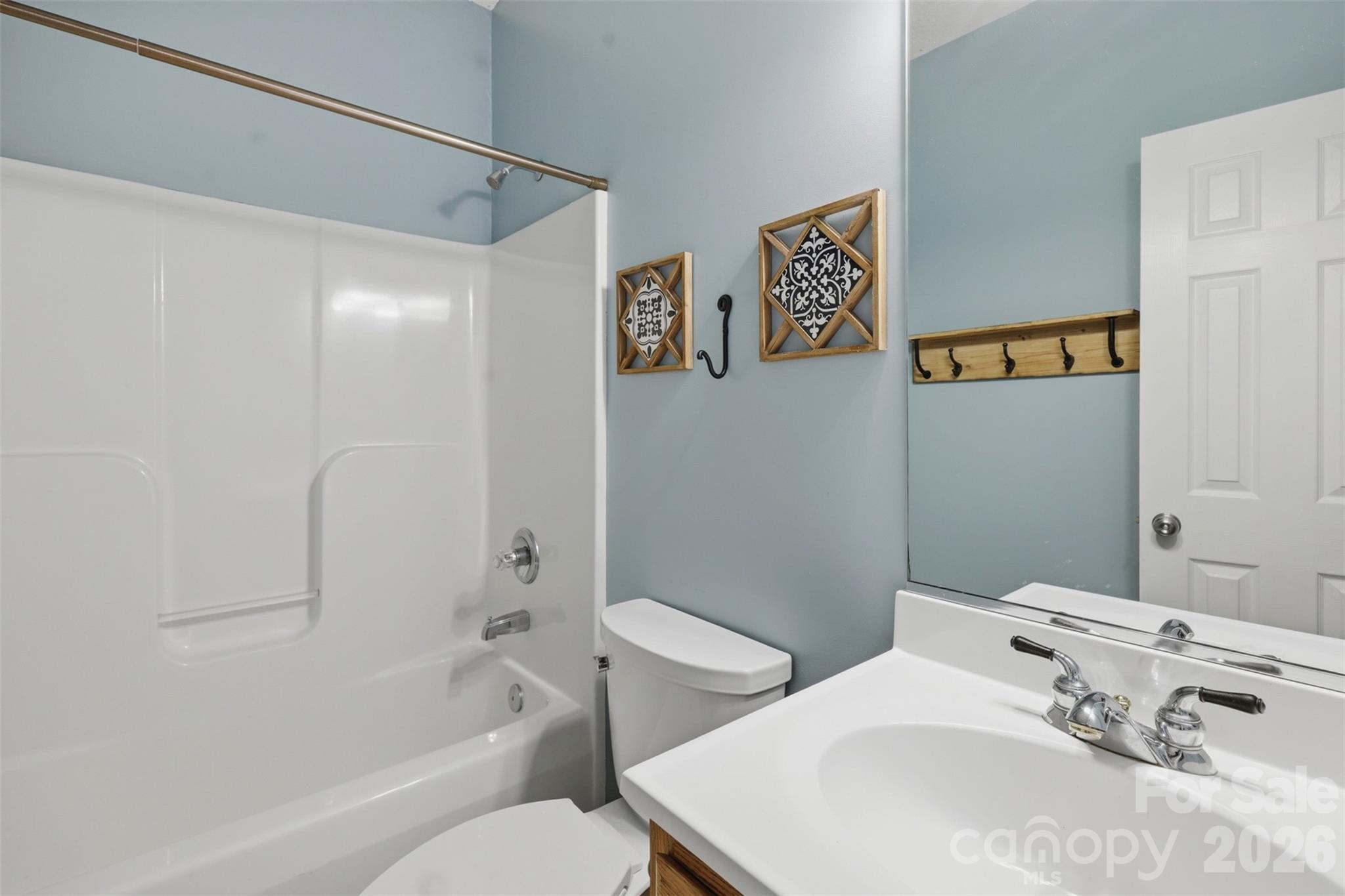 1064 Baker Barn Road — Hickory