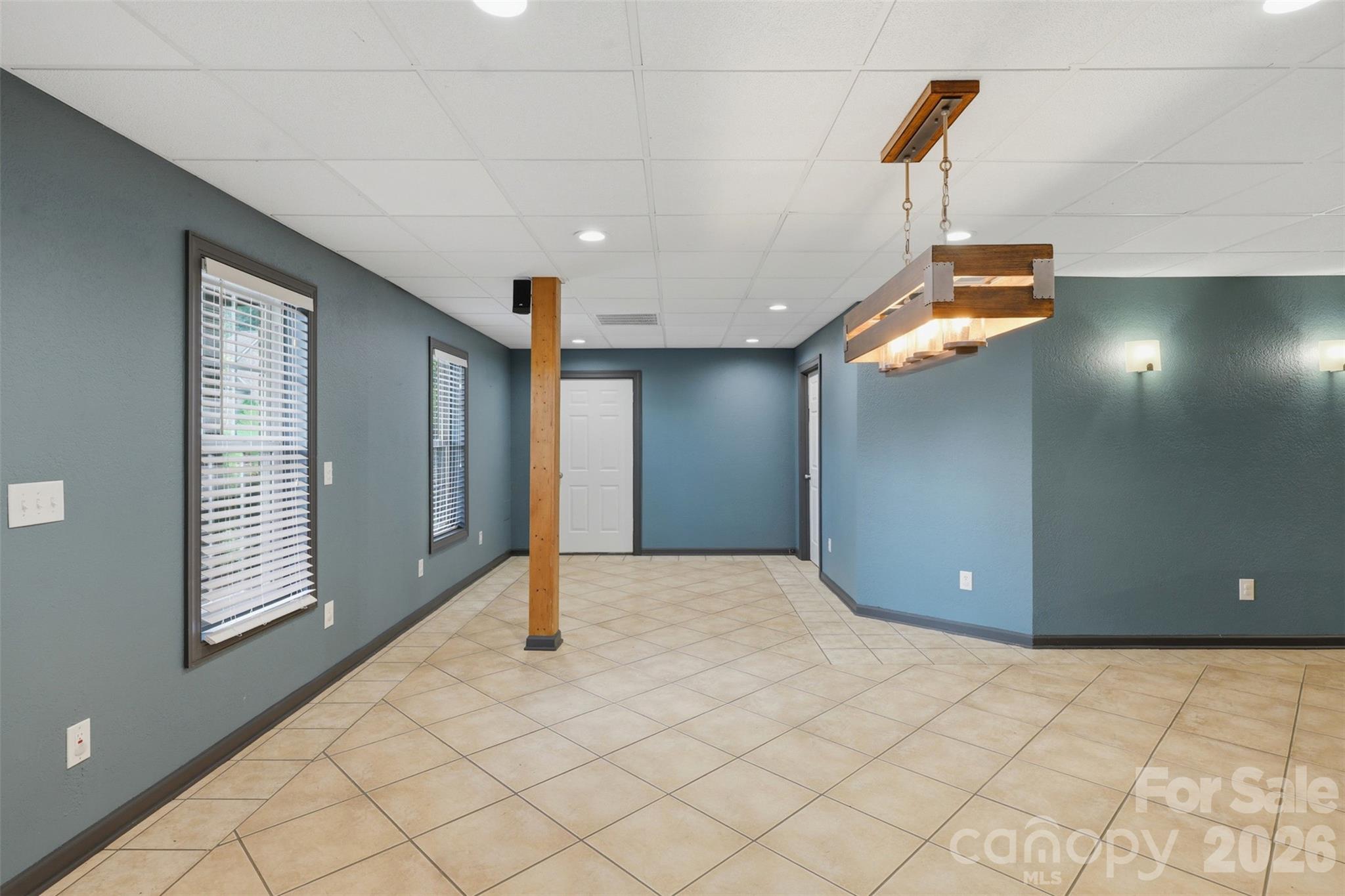 1064 Baker Barn Road — Hickory
