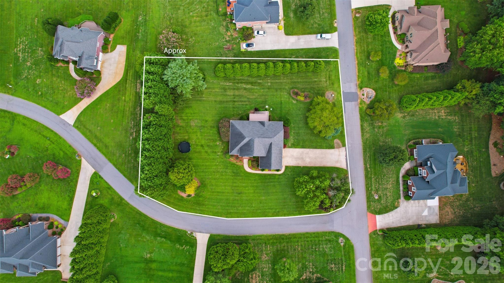 1064 Baker Barn Road — Hickory