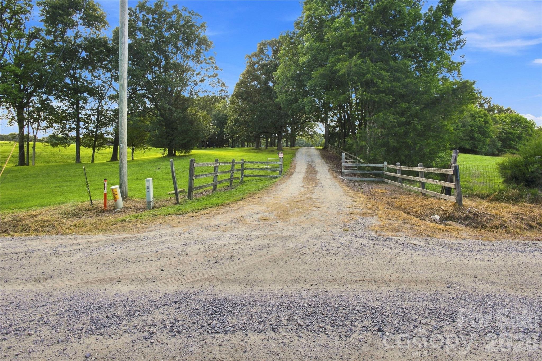 1979 Willie Usher Road — Lancaster