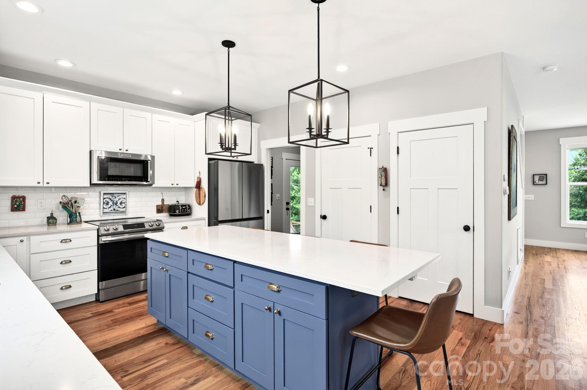 82 Frances Street — Asheville