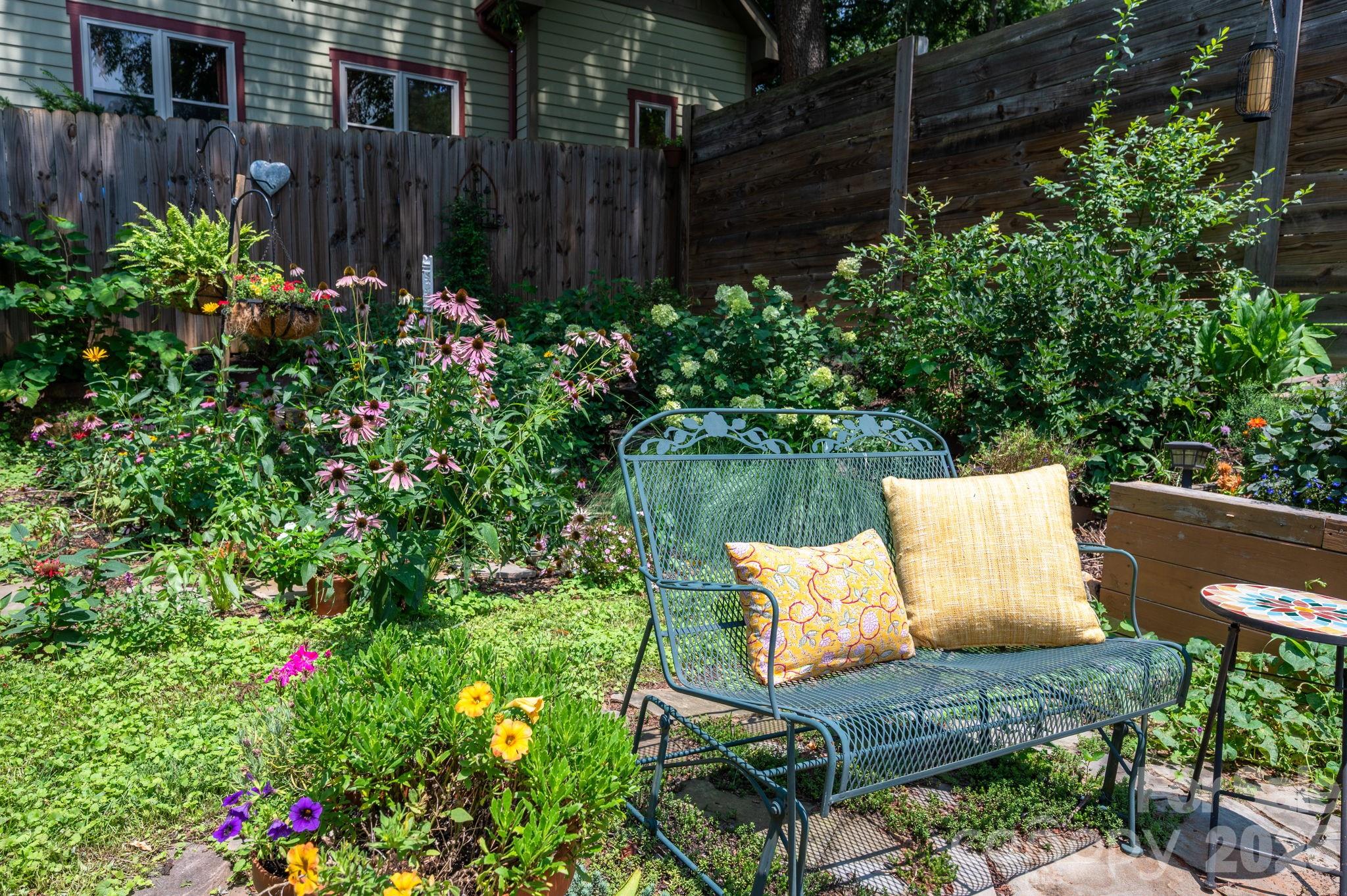 82 Frances Street — Asheville