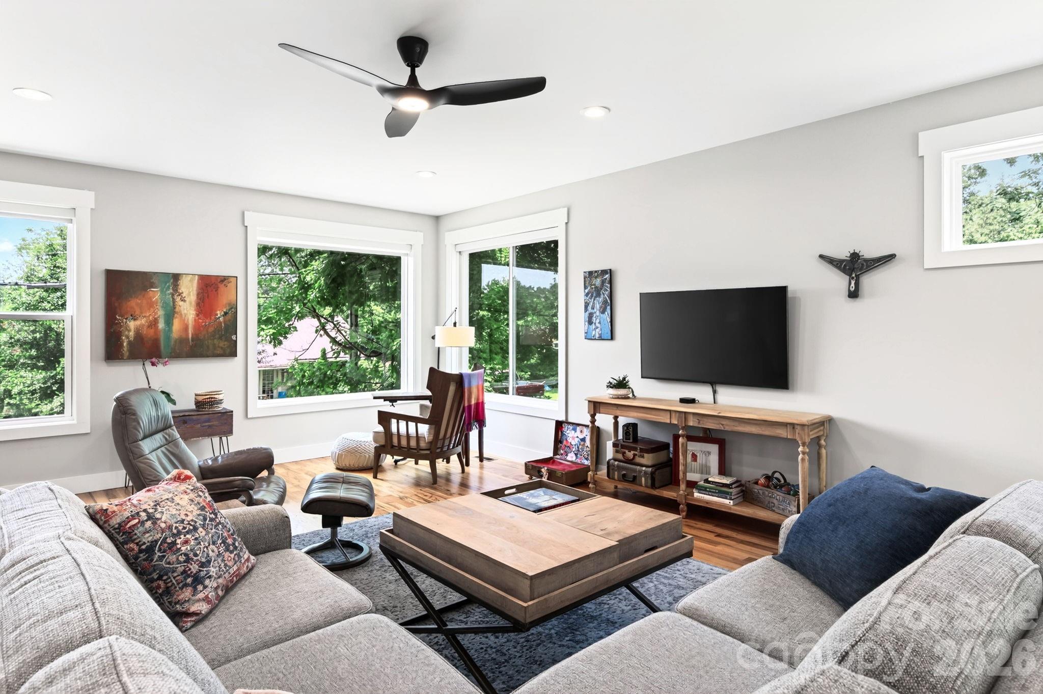 82 Frances Street — Asheville