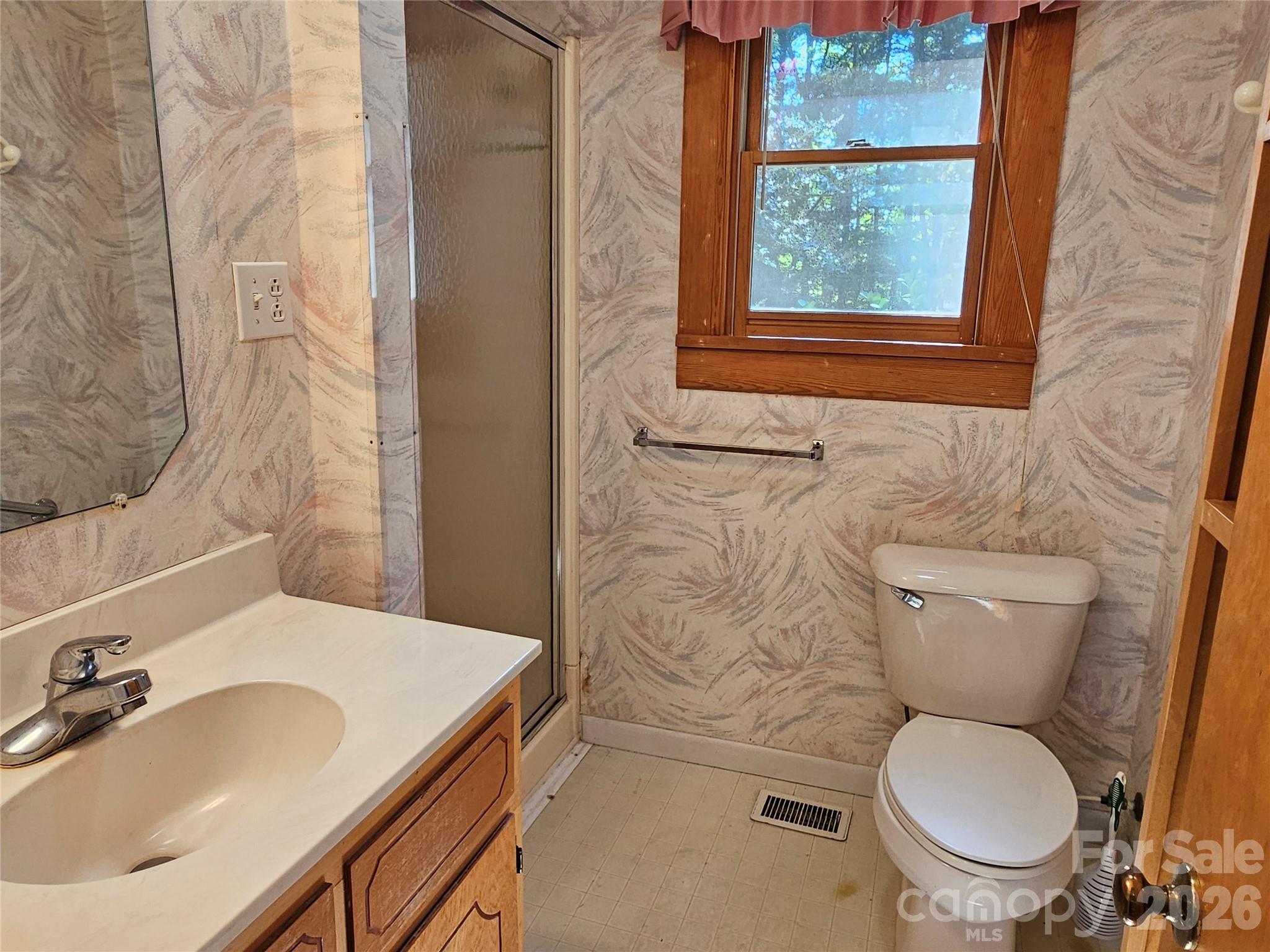 5086 Burkemont Road — Morganton