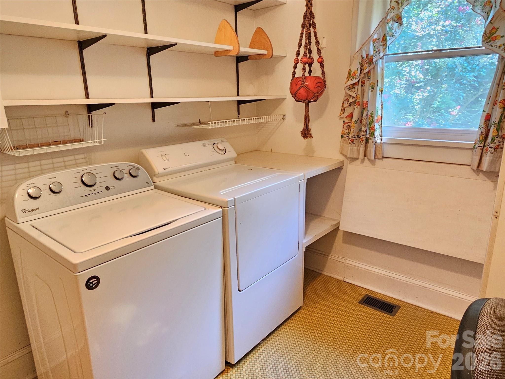 5086 Burkemont Road — Morganton