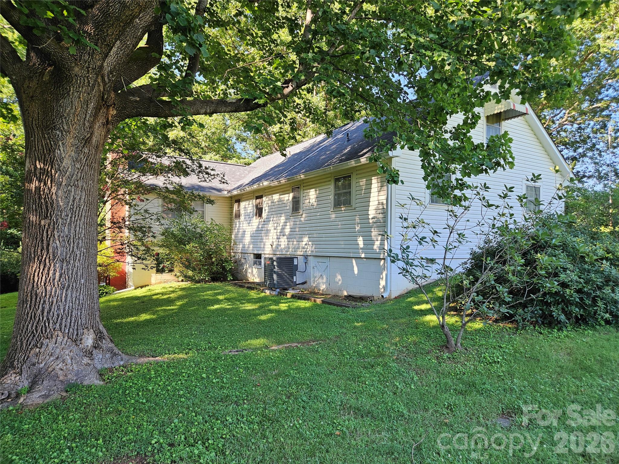 5086 Burkemont Road — Morganton