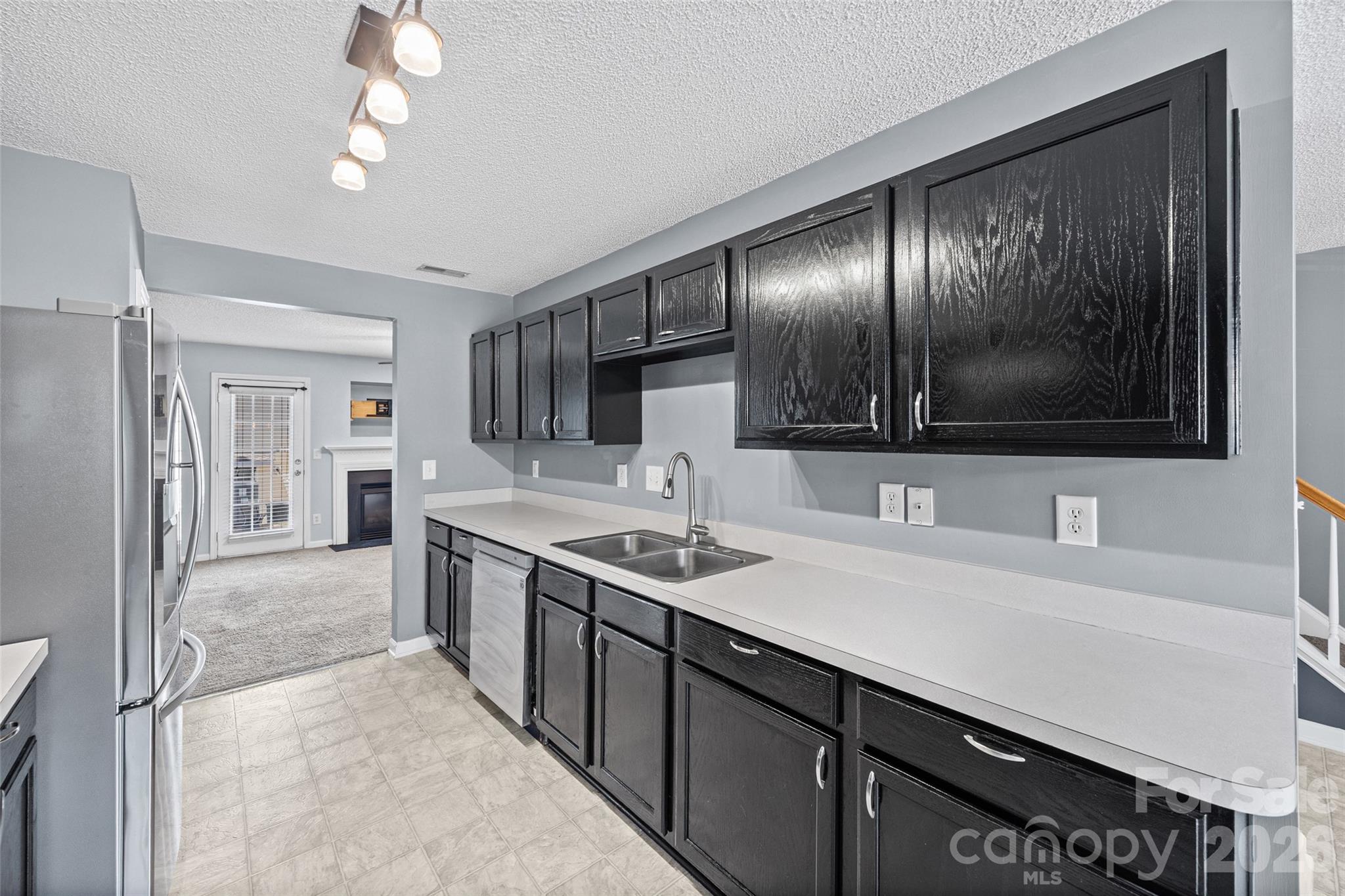 3240 Barons Court Road — Charlotte