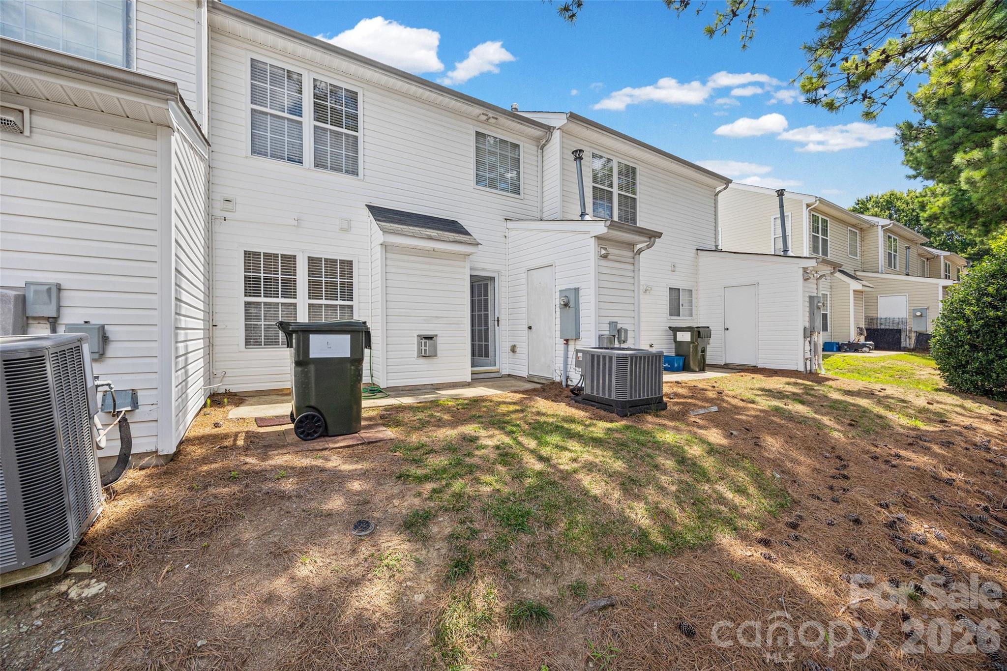 3240 Barons Court Road — Charlotte