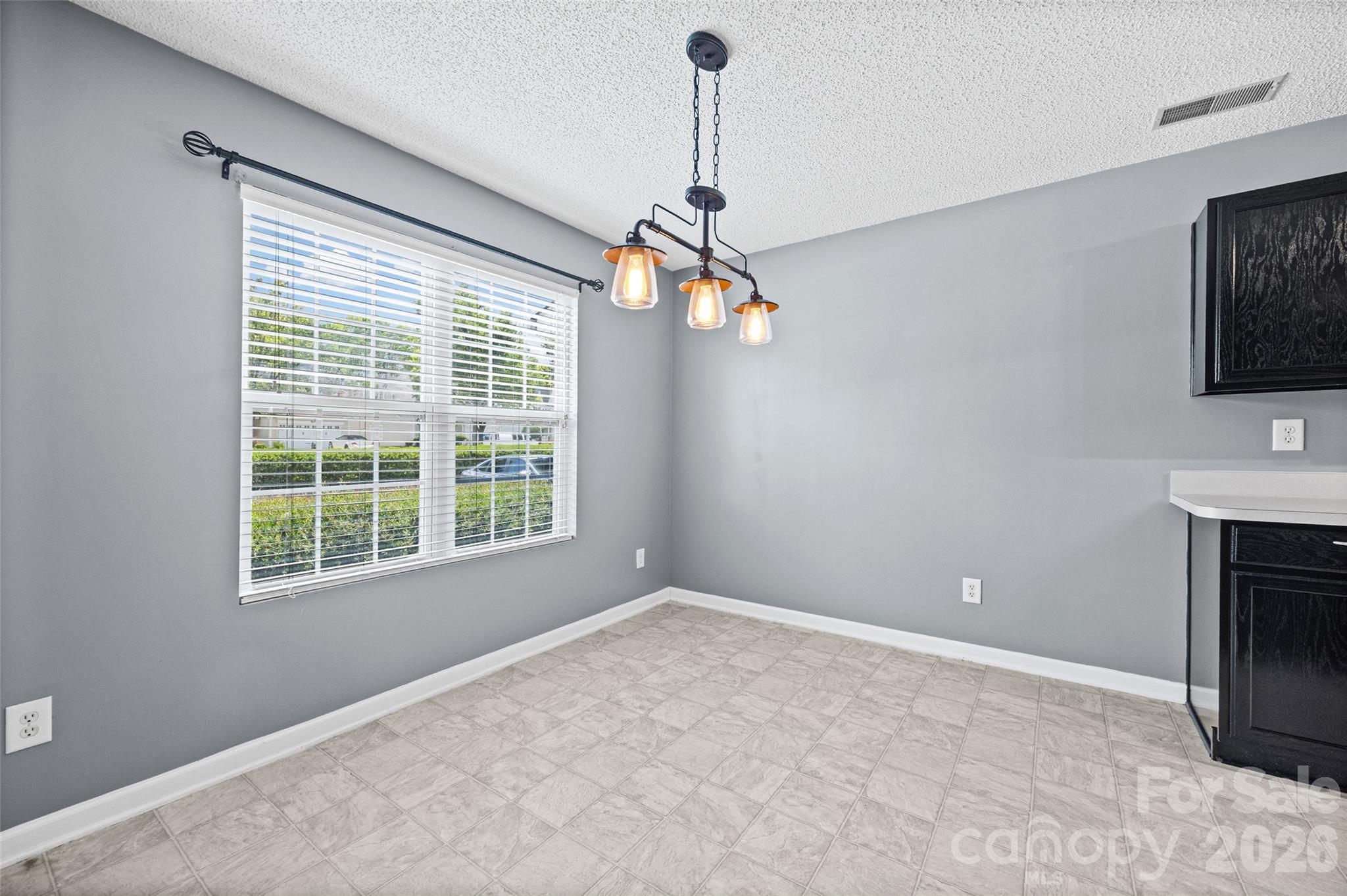 3240 Barons Court Road — Charlotte