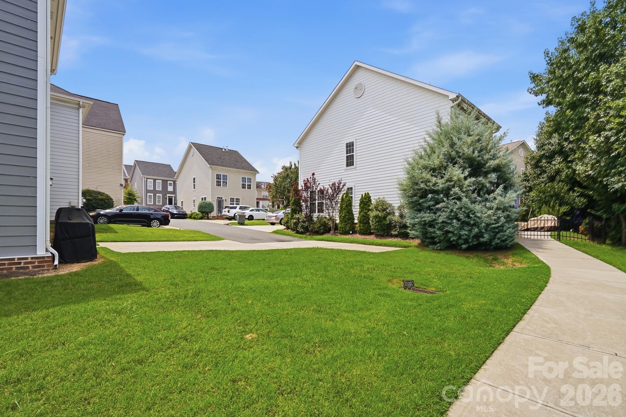 9406 Kings Parade Boulevard — Charlotte