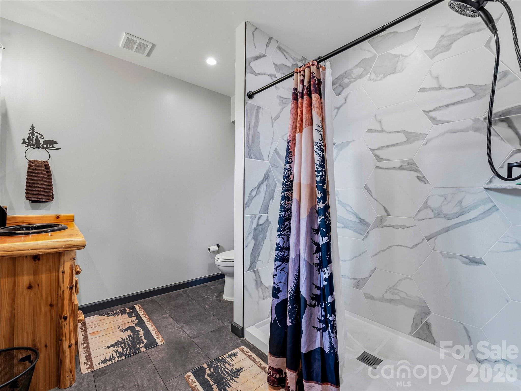 152 Worley Cove Road — Leicester