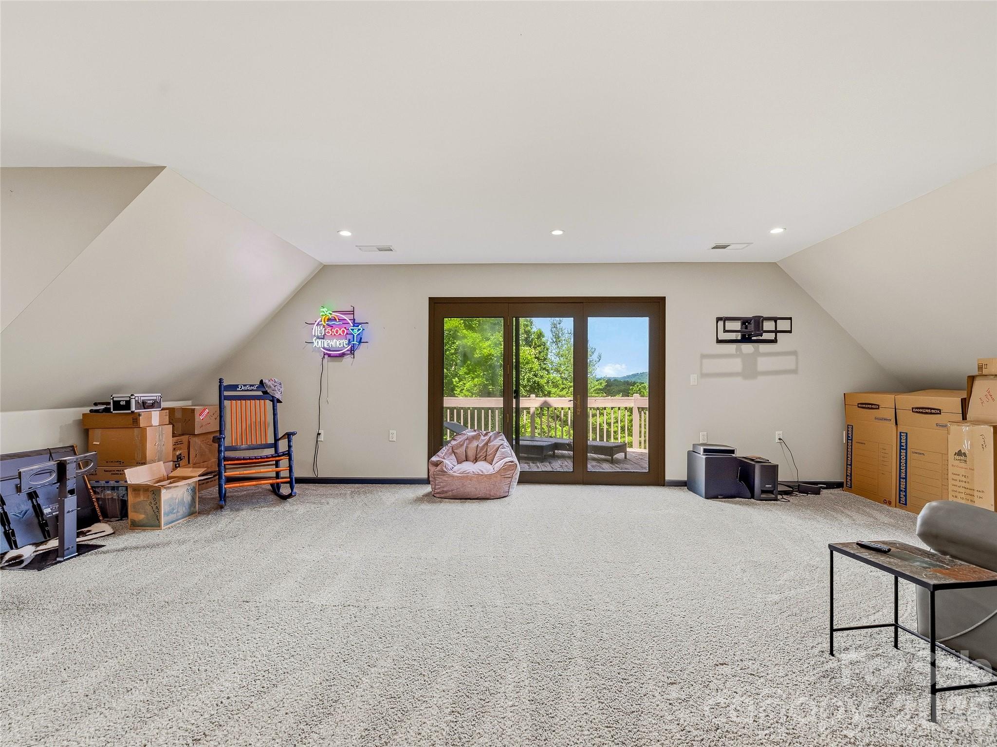 152 Worley Cove Road — Leicester