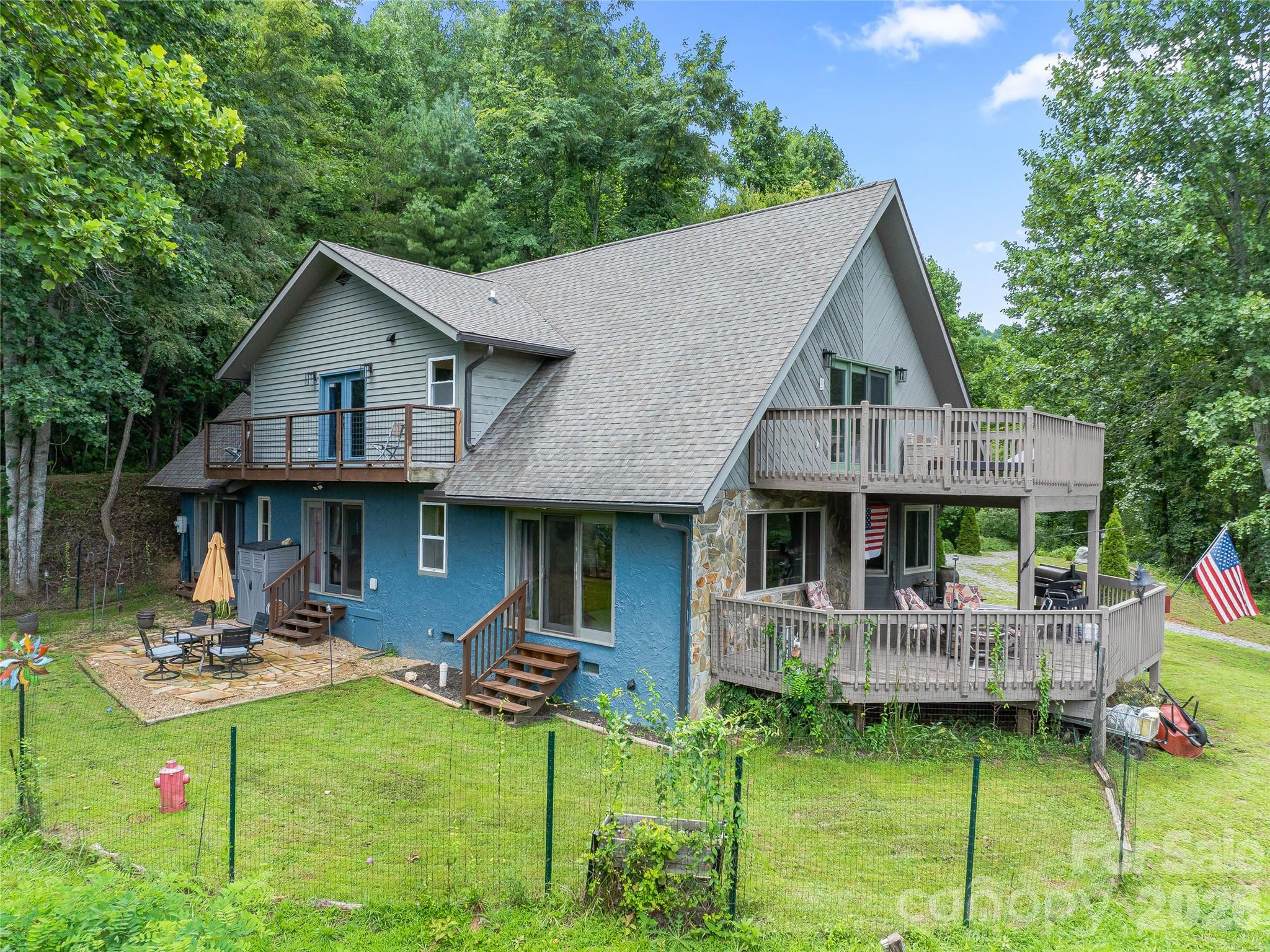 152 Worley Cove Road — Leicester