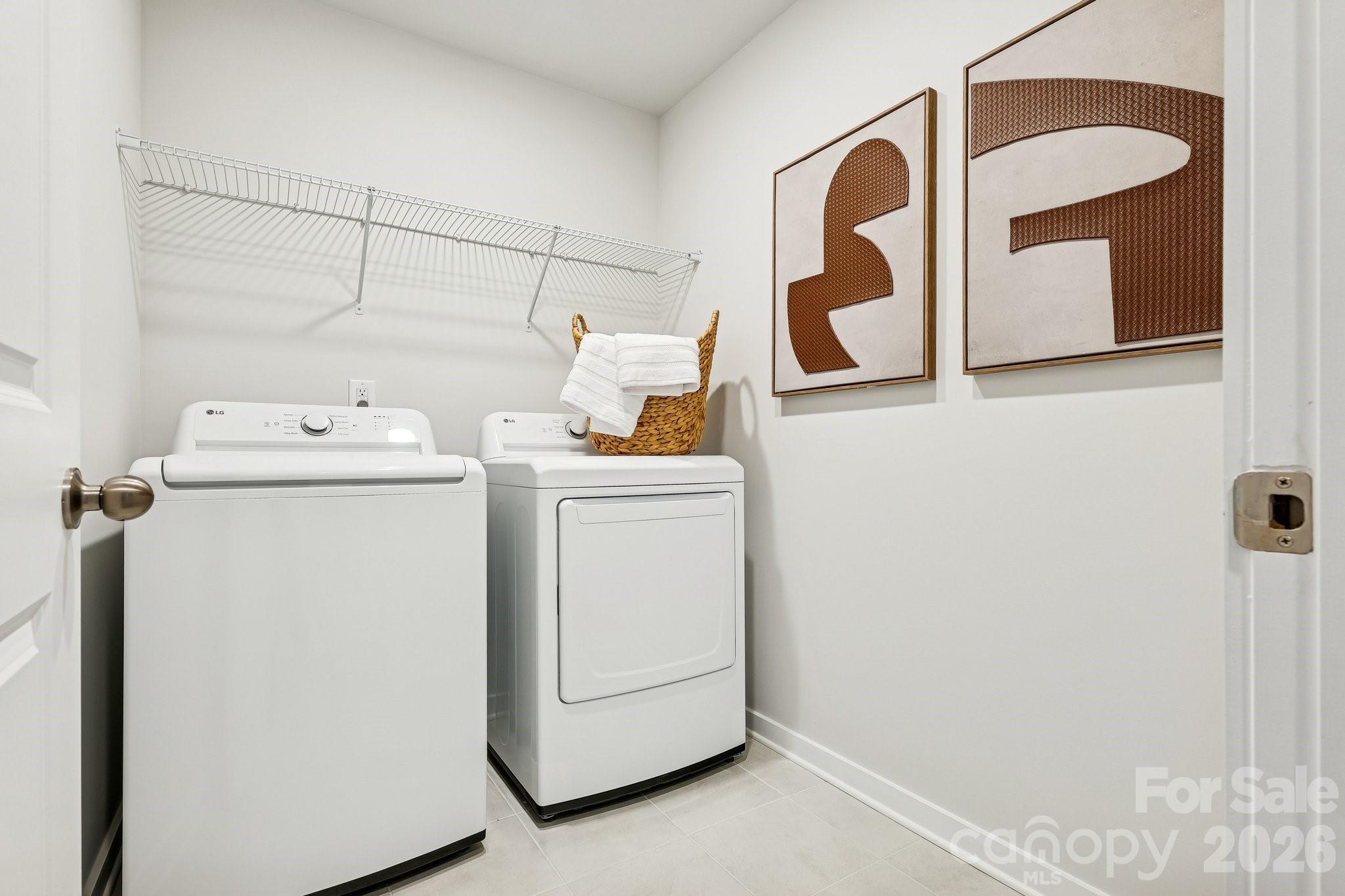 8071 Midas Lane — Locust