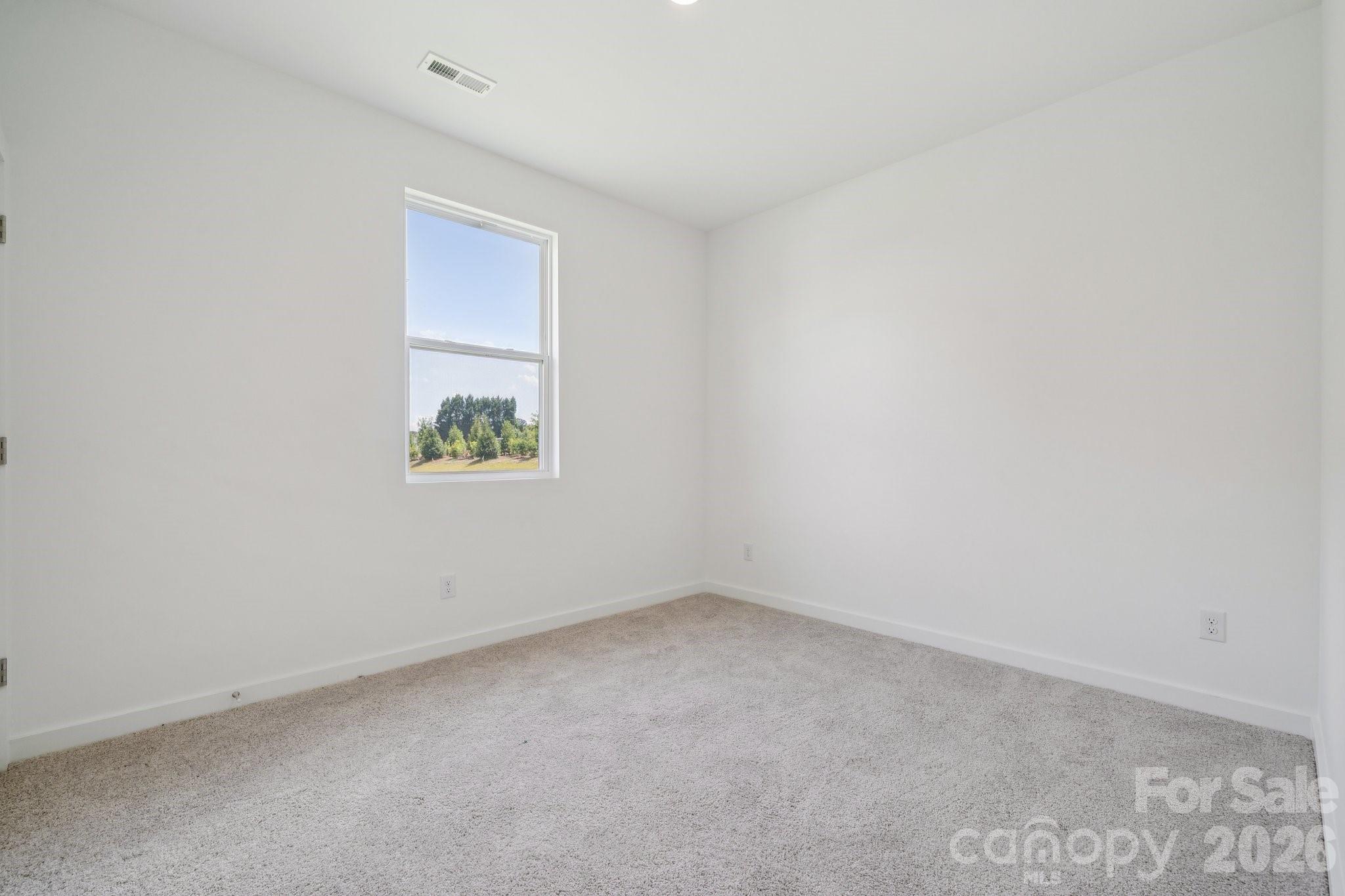8067 Midas Lane — Locust