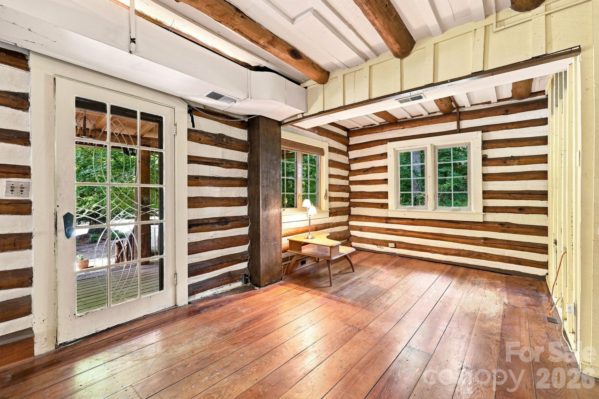 1925 Laurel Park Highway — Hendersonville