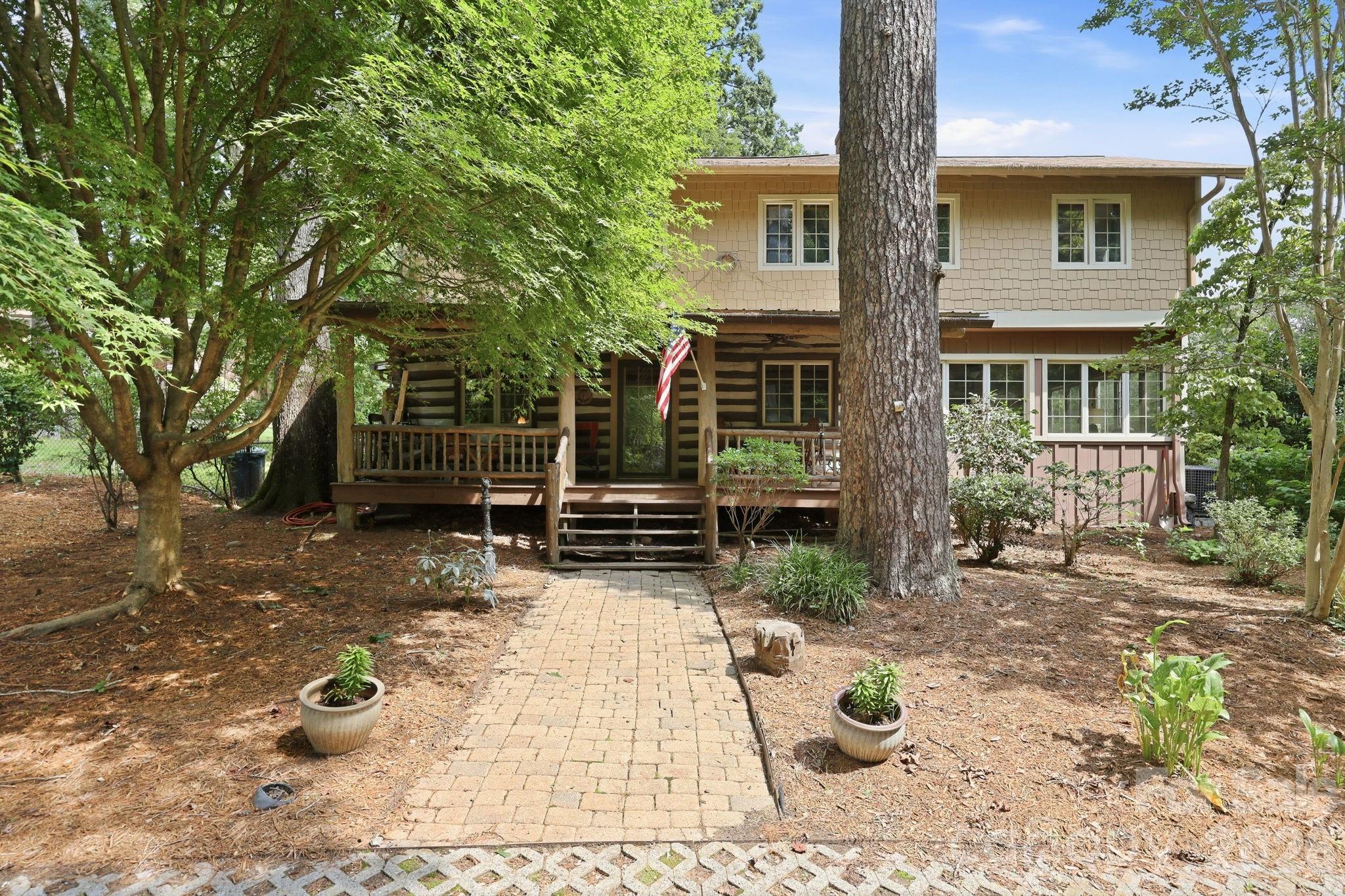 1925 Laurel Park Highway — Hendersonville