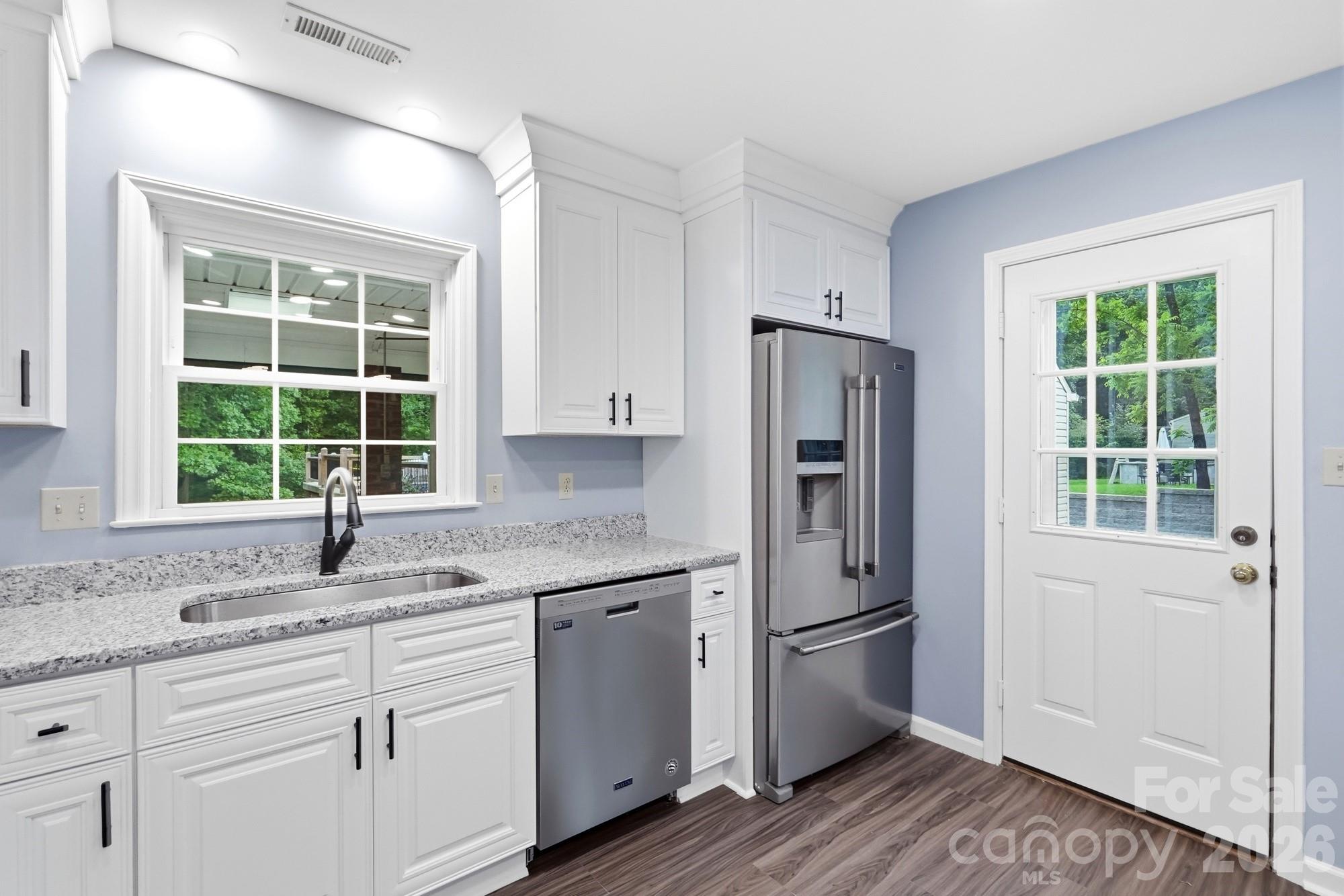 10211 Meadow Hollow Drive — Charlotte