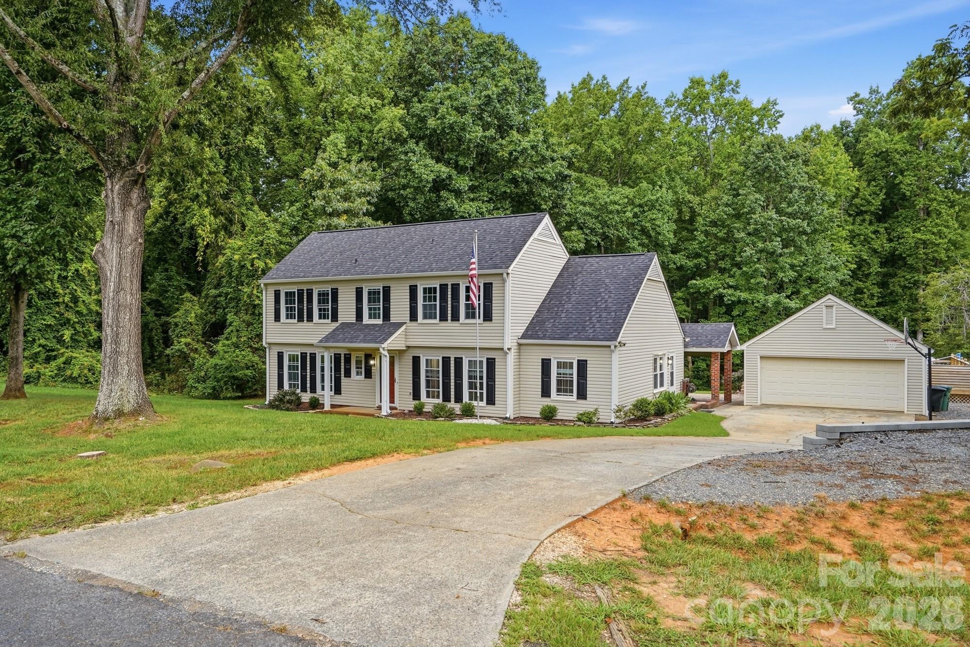 10211 Meadow Hollow Drive — Charlotte
