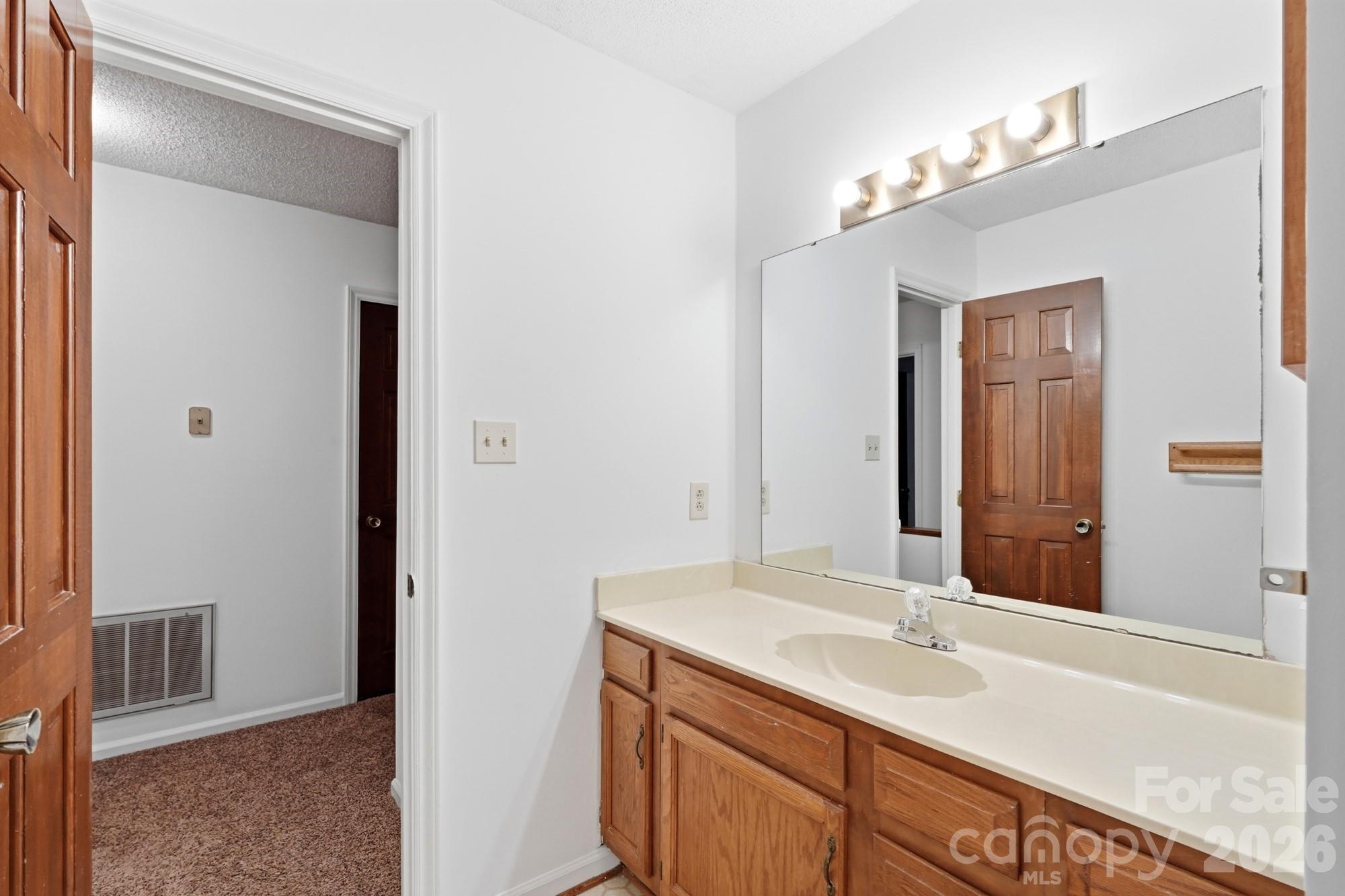 10211 Meadow Hollow Drive — Charlotte
