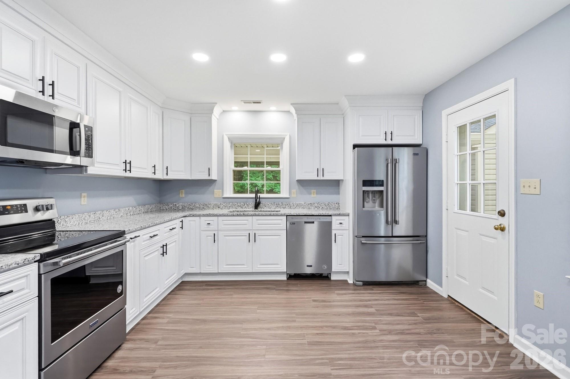 10211 Meadow Hollow Drive — Charlotte