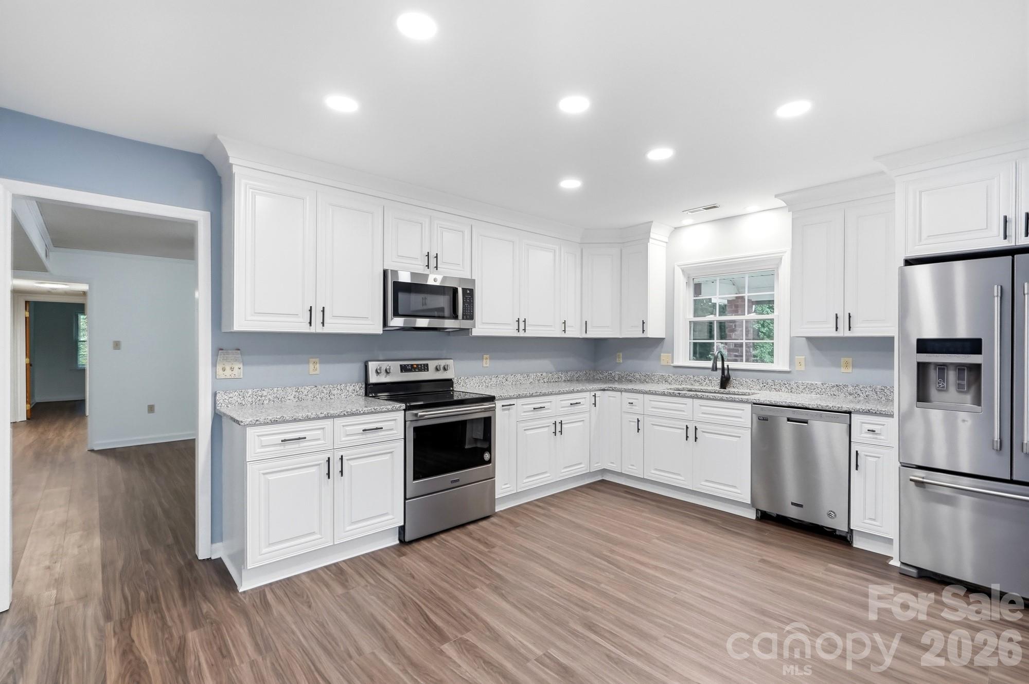 10211 Meadow Hollow Drive — Charlotte