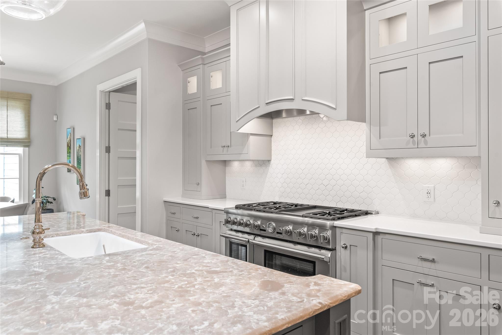 2800 Wintergreen Drive — Charlotte