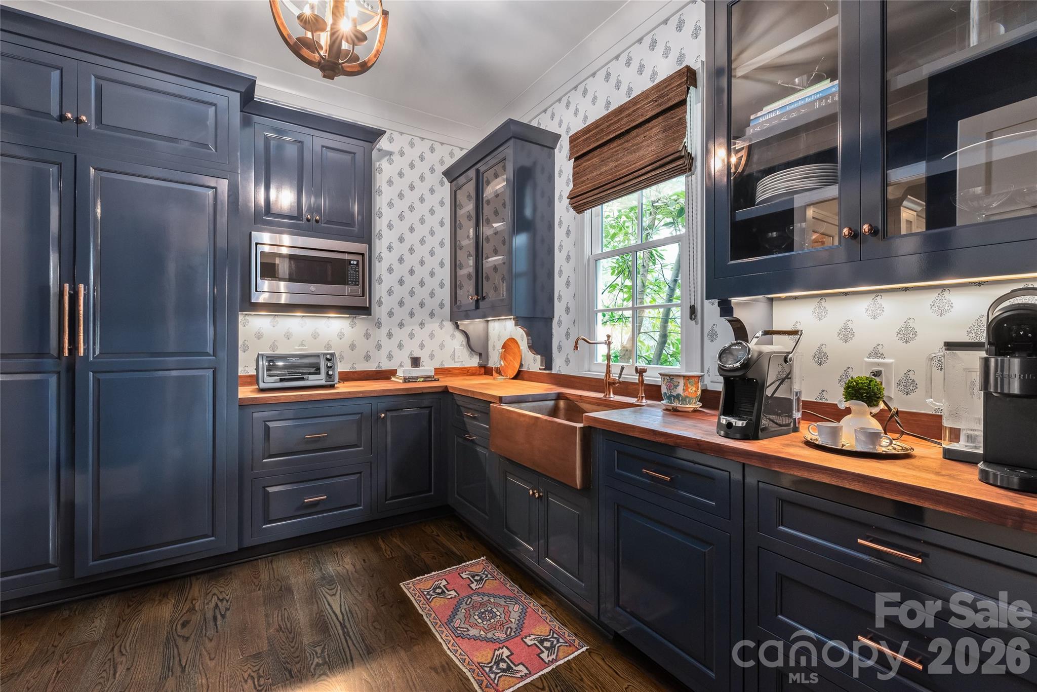 2800 Wintergreen Drive — Charlotte