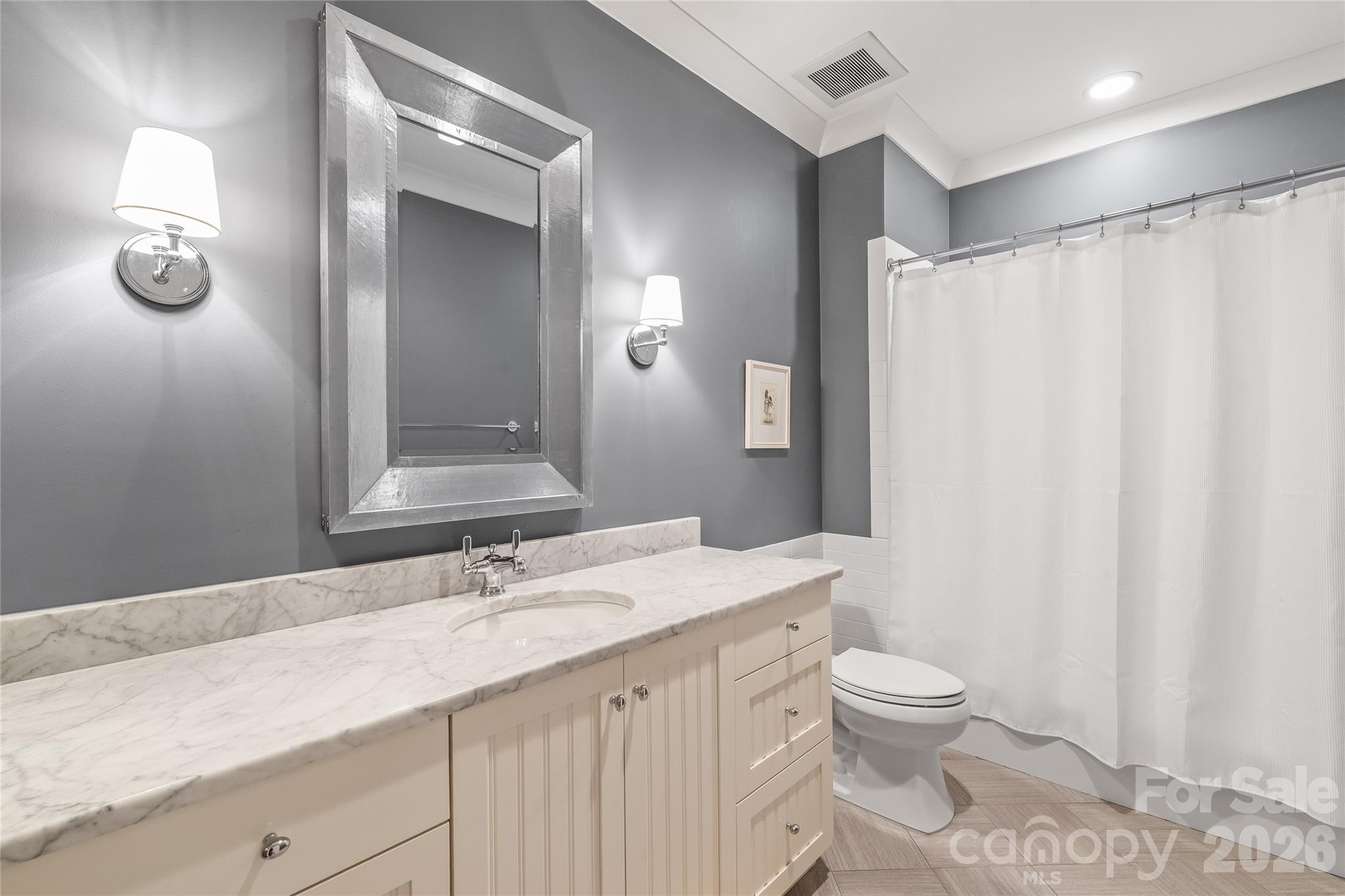 2800 Wintergreen Drive — Charlotte