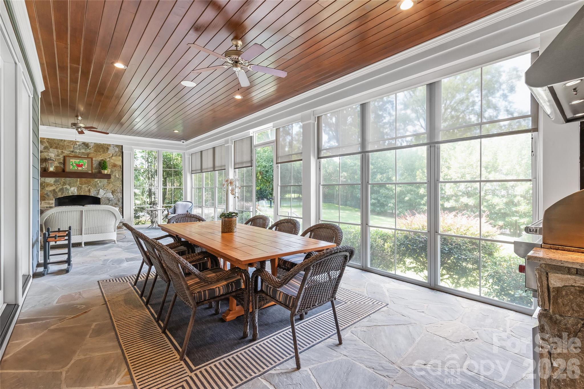 2800 Wintergreen Drive — Charlotte