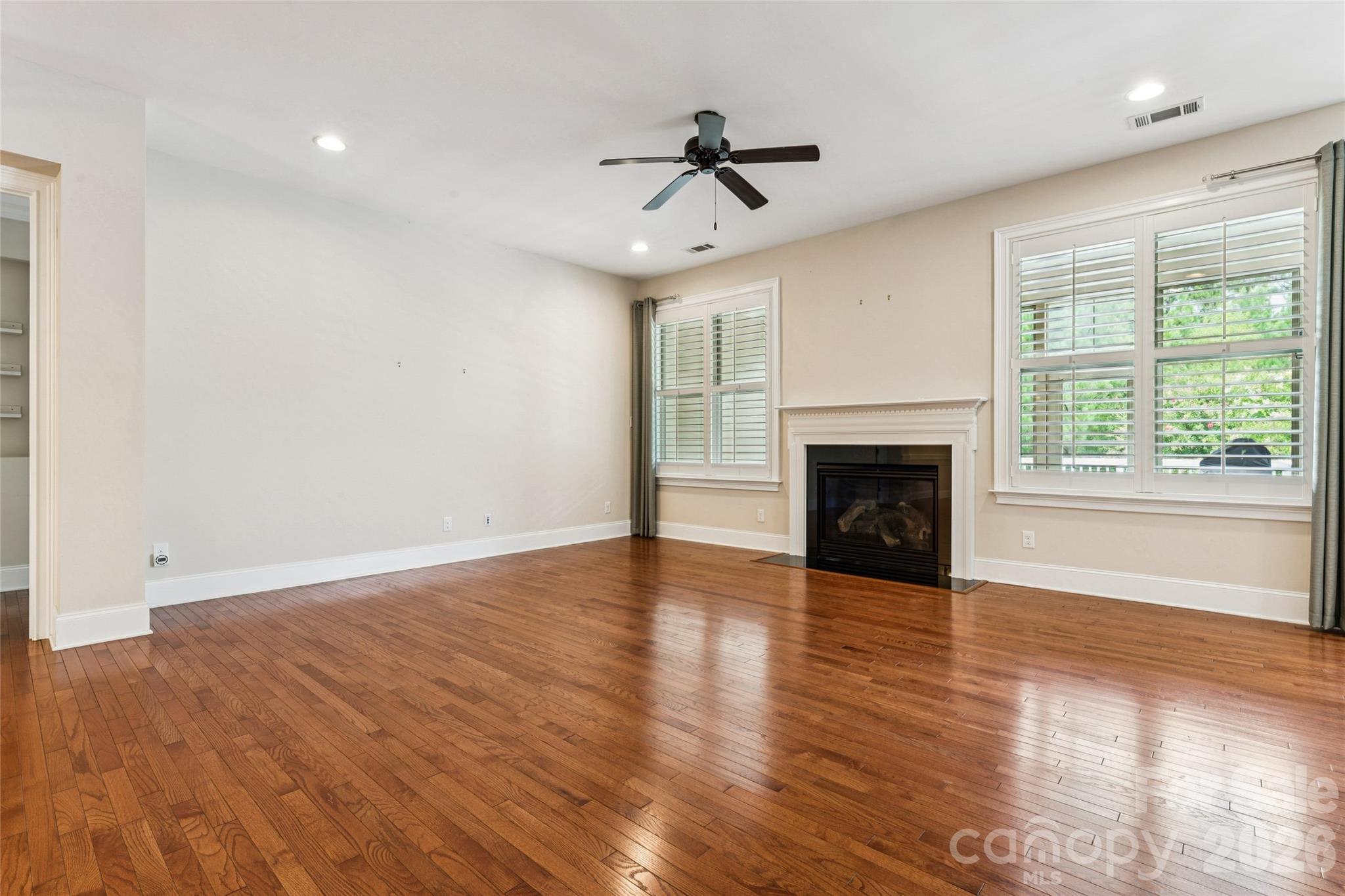 16826 Coves Edge Lane — Charlotte