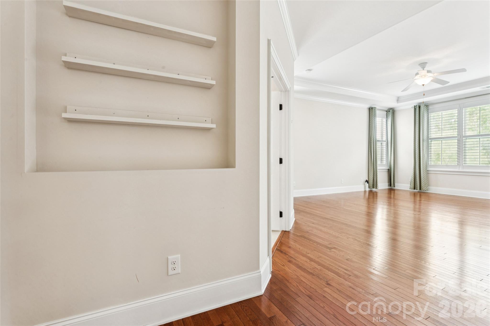 16826 Coves Edge Lane — Charlotte