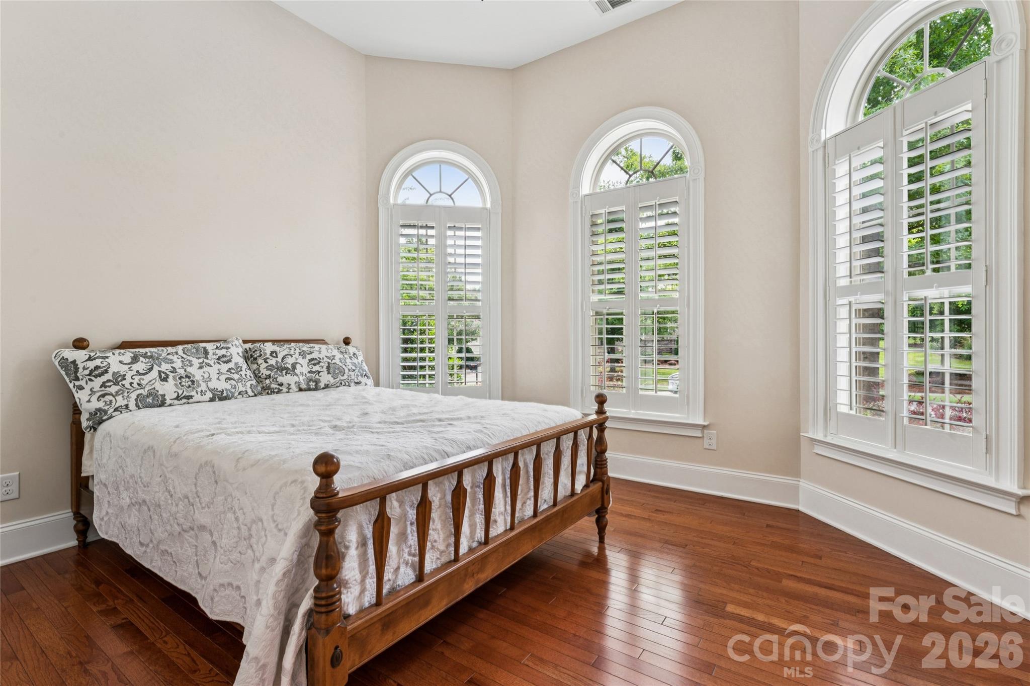 16826 Coves Edge Lane — Charlotte