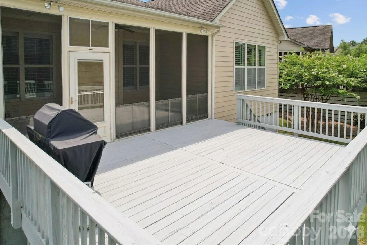 16826 Coves Edge Lane — Charlotte