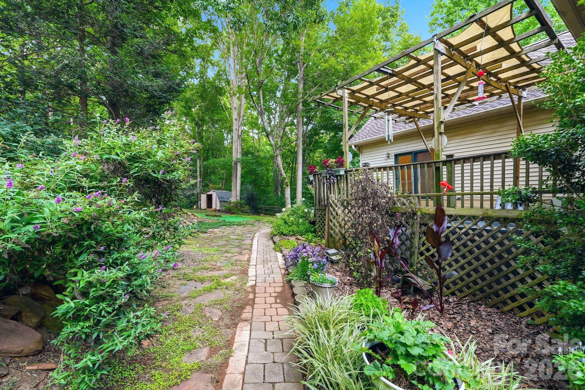 721 Canterbury Road — Kings Mountain