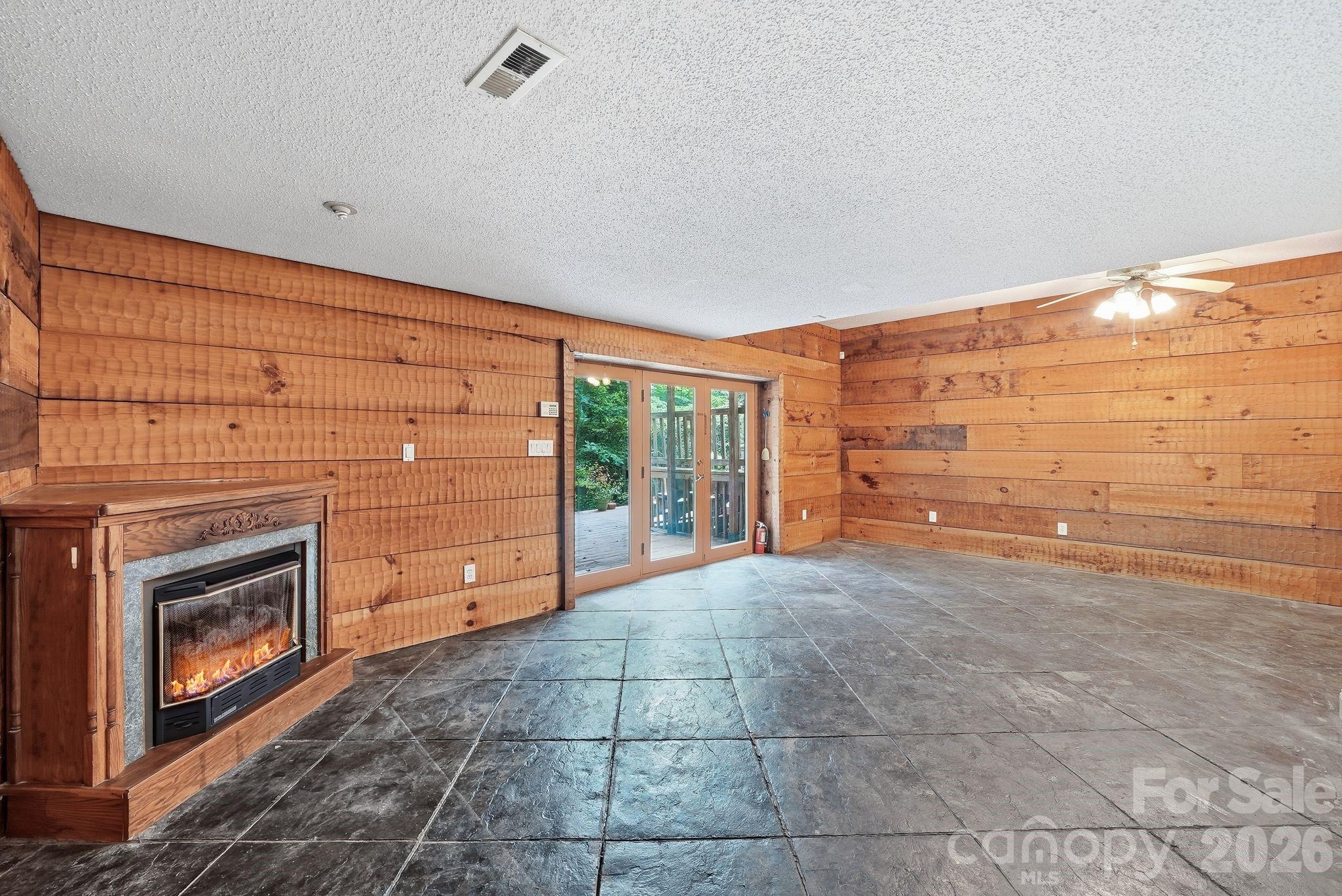 721 Canterbury Road — Kings Mountain