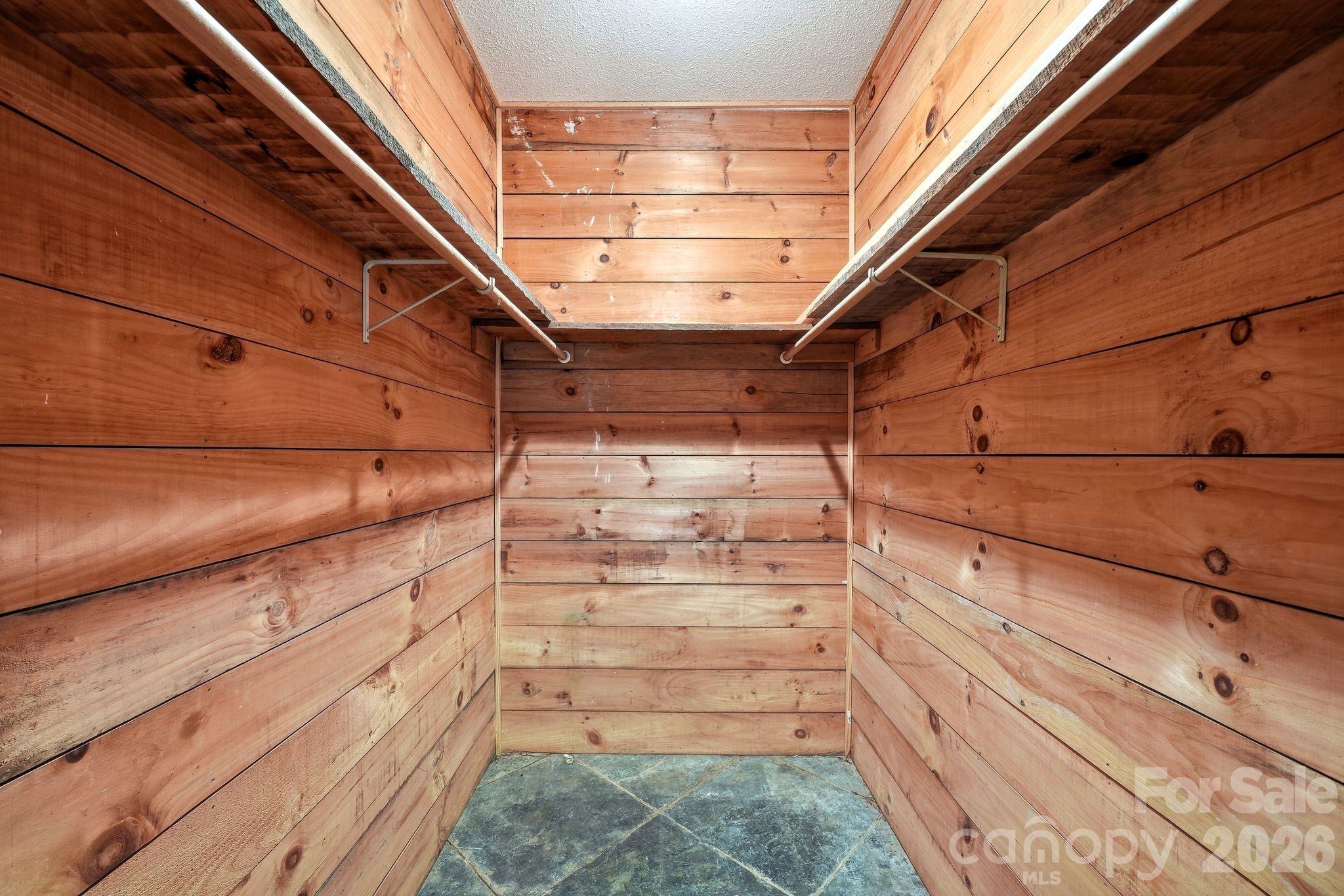 721 Canterbury Road — Kings Mountain