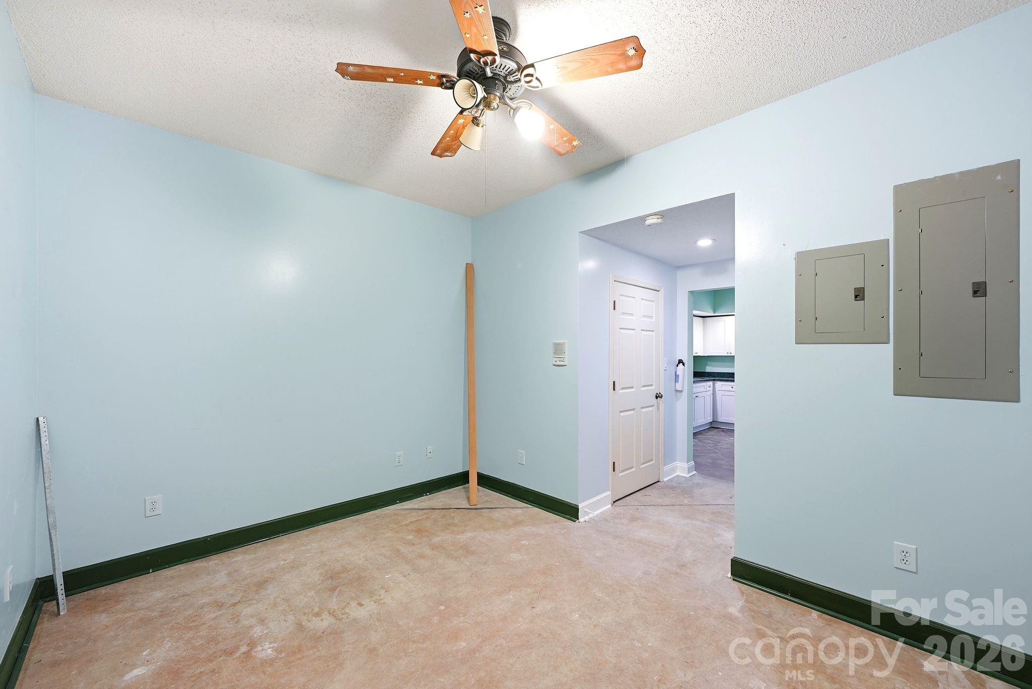 721 Canterbury Road — Kings Mountain