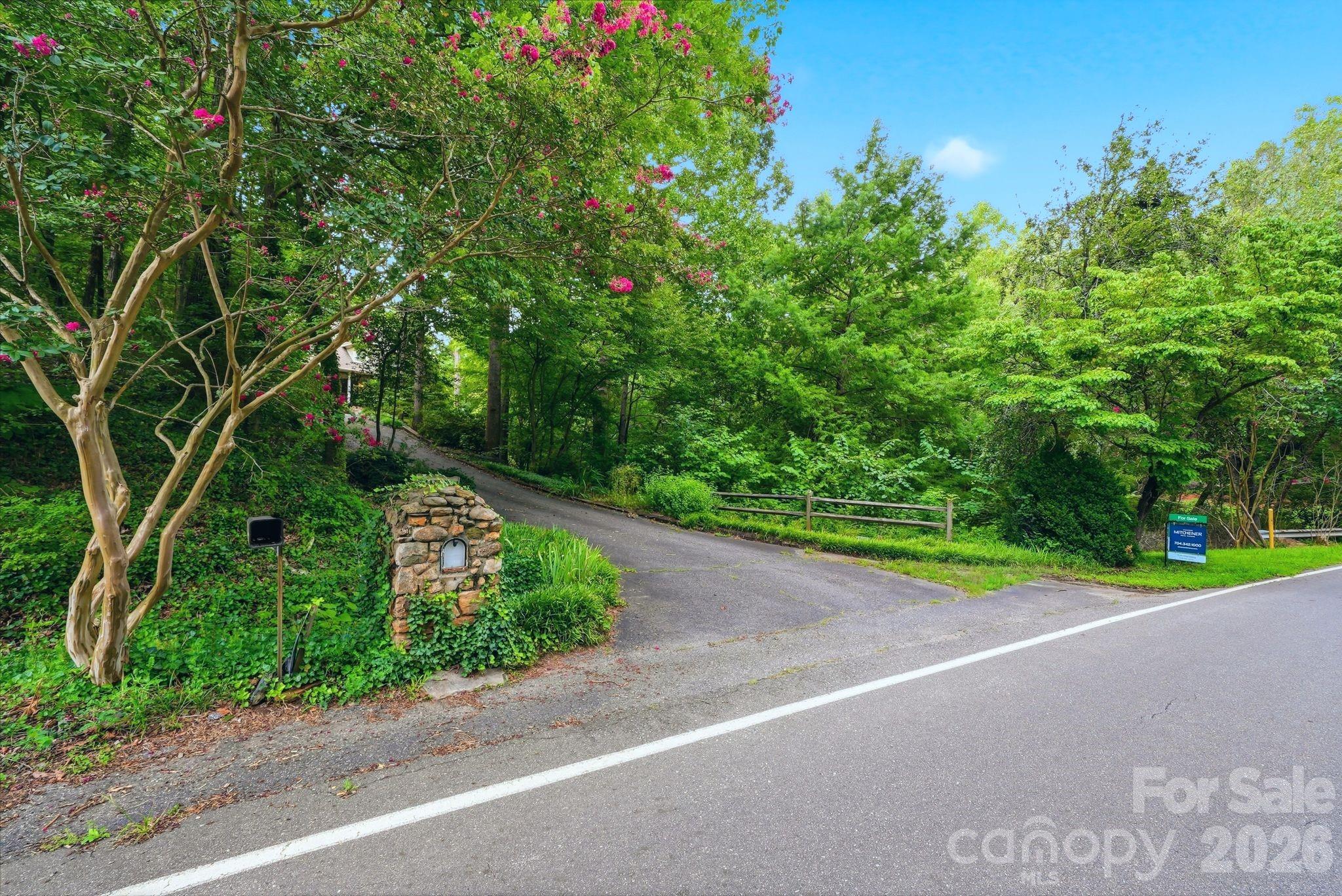 721 Canterbury Road — Kings Mountain