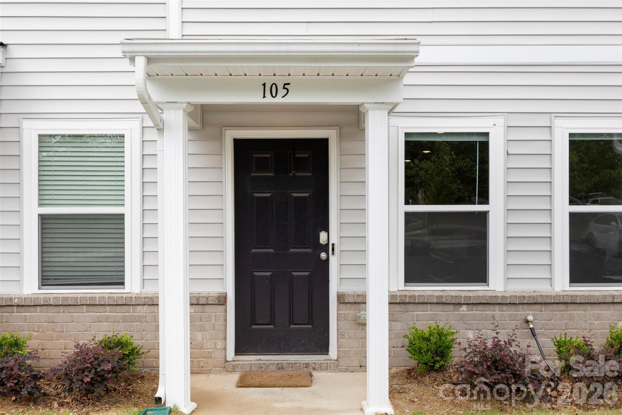 105 VILLA Lane — Lincolnton