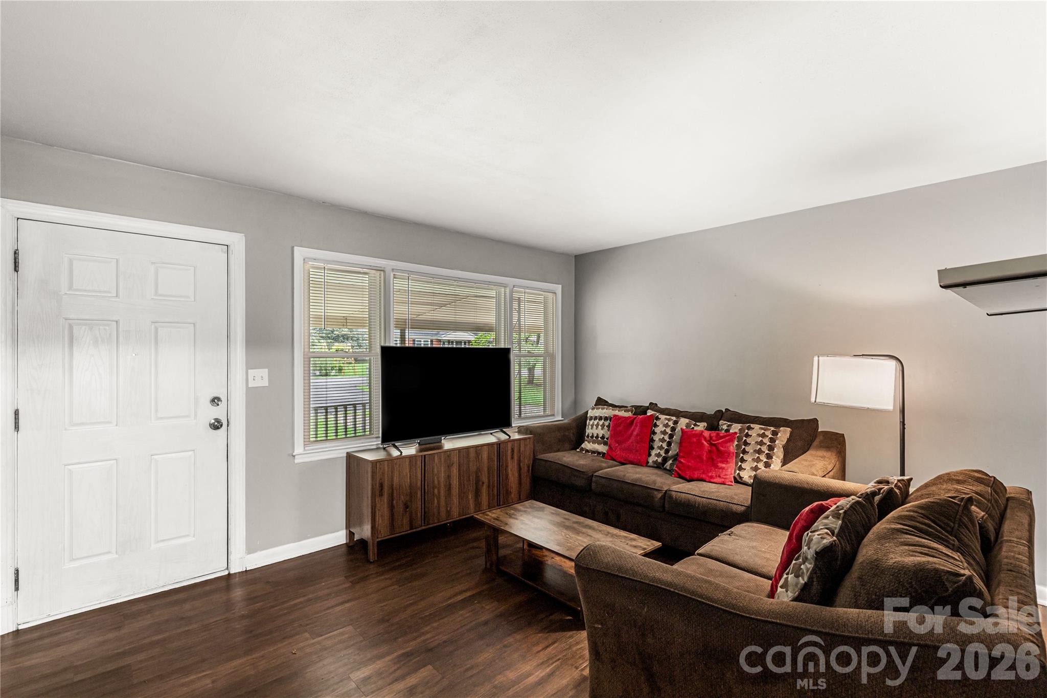 1747 Williams Circle — Lancaster