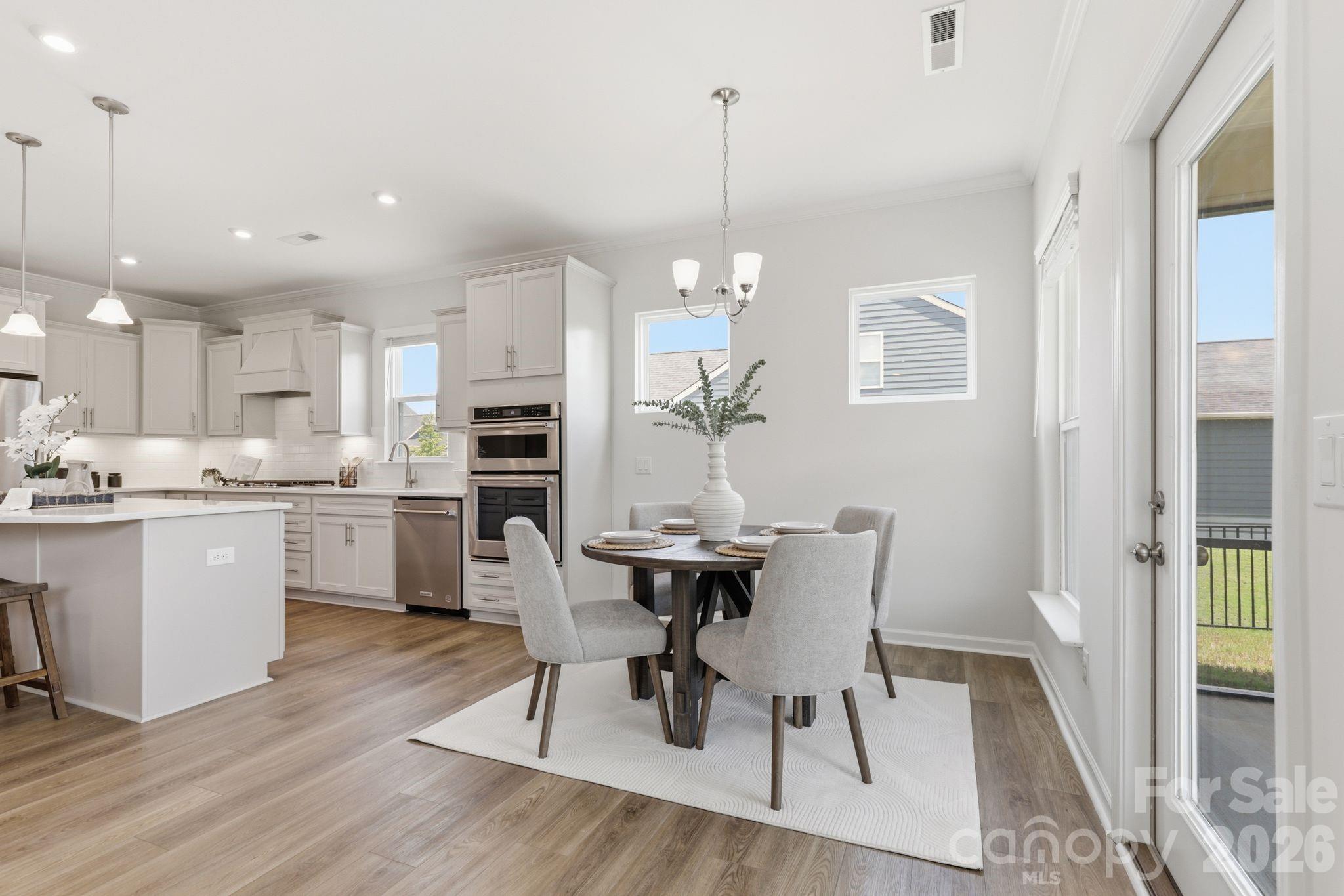 13704 Berkley Avenue — Huntersville