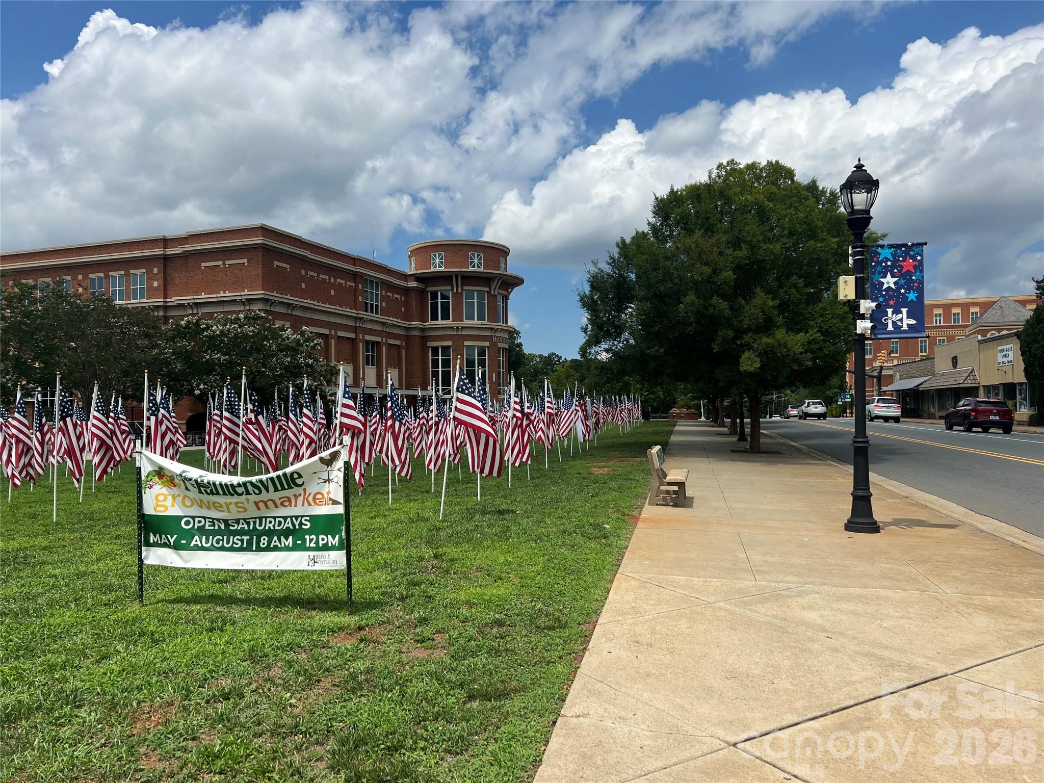 13704 Berkley Avenue — Huntersville